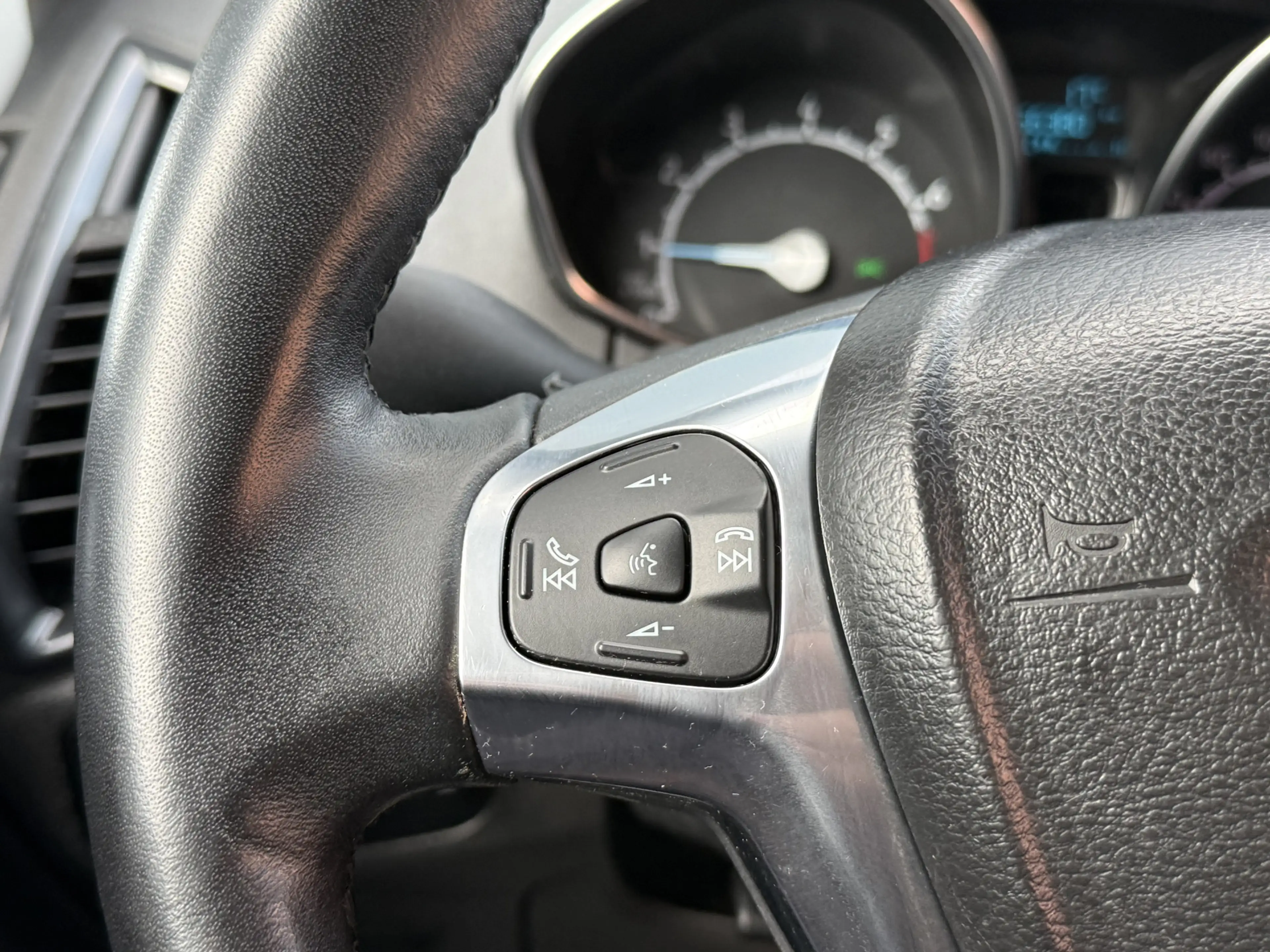 Ford EcoSport BWJ 2017 1.0 EcoBoost Titanium 126PK KEYLESS | STO — photo 13