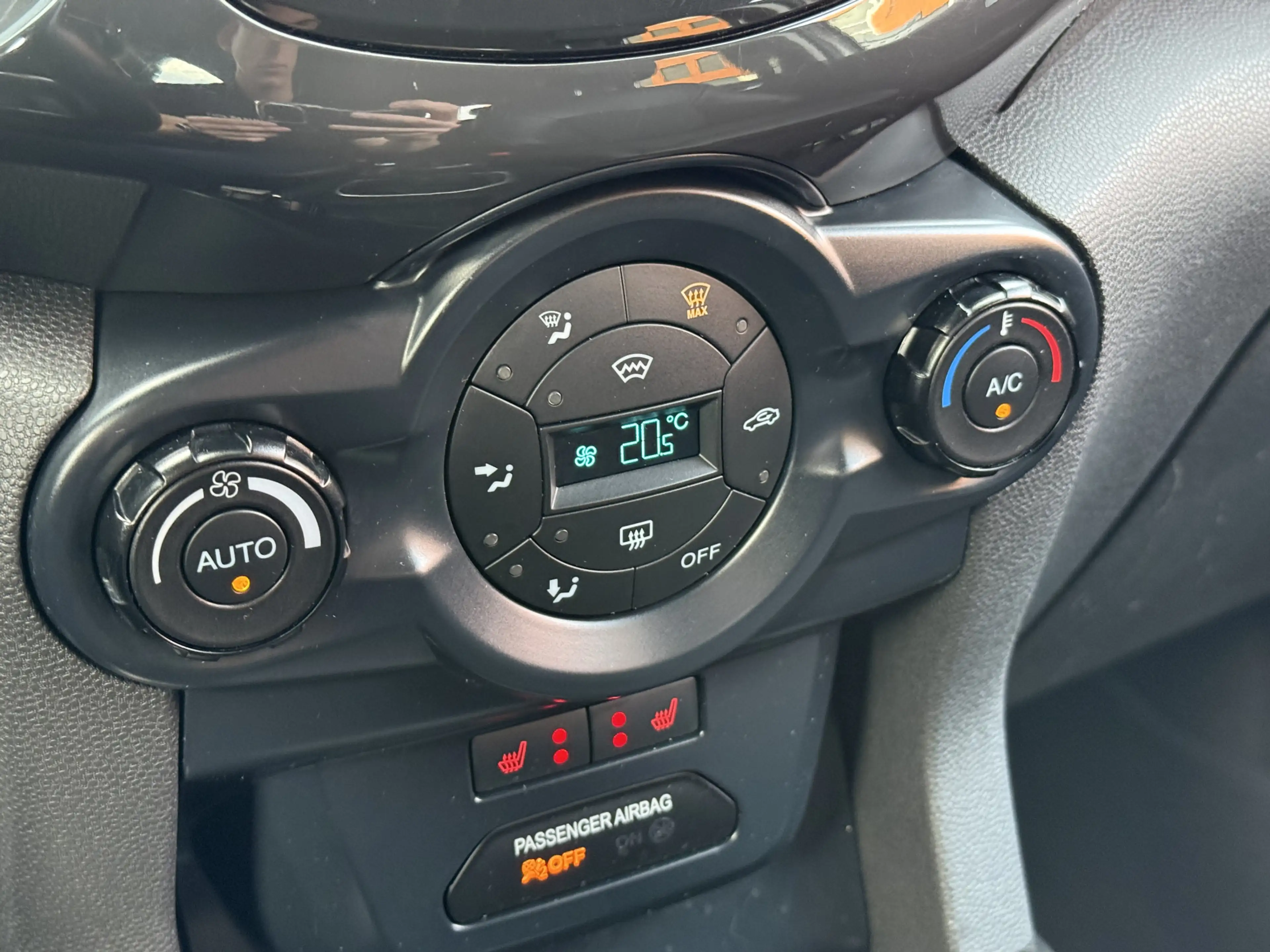 Ford EcoSport BWJ 2017 1.0 EcoBoost Titanium 126PK KEYLESS | STO — photo 25