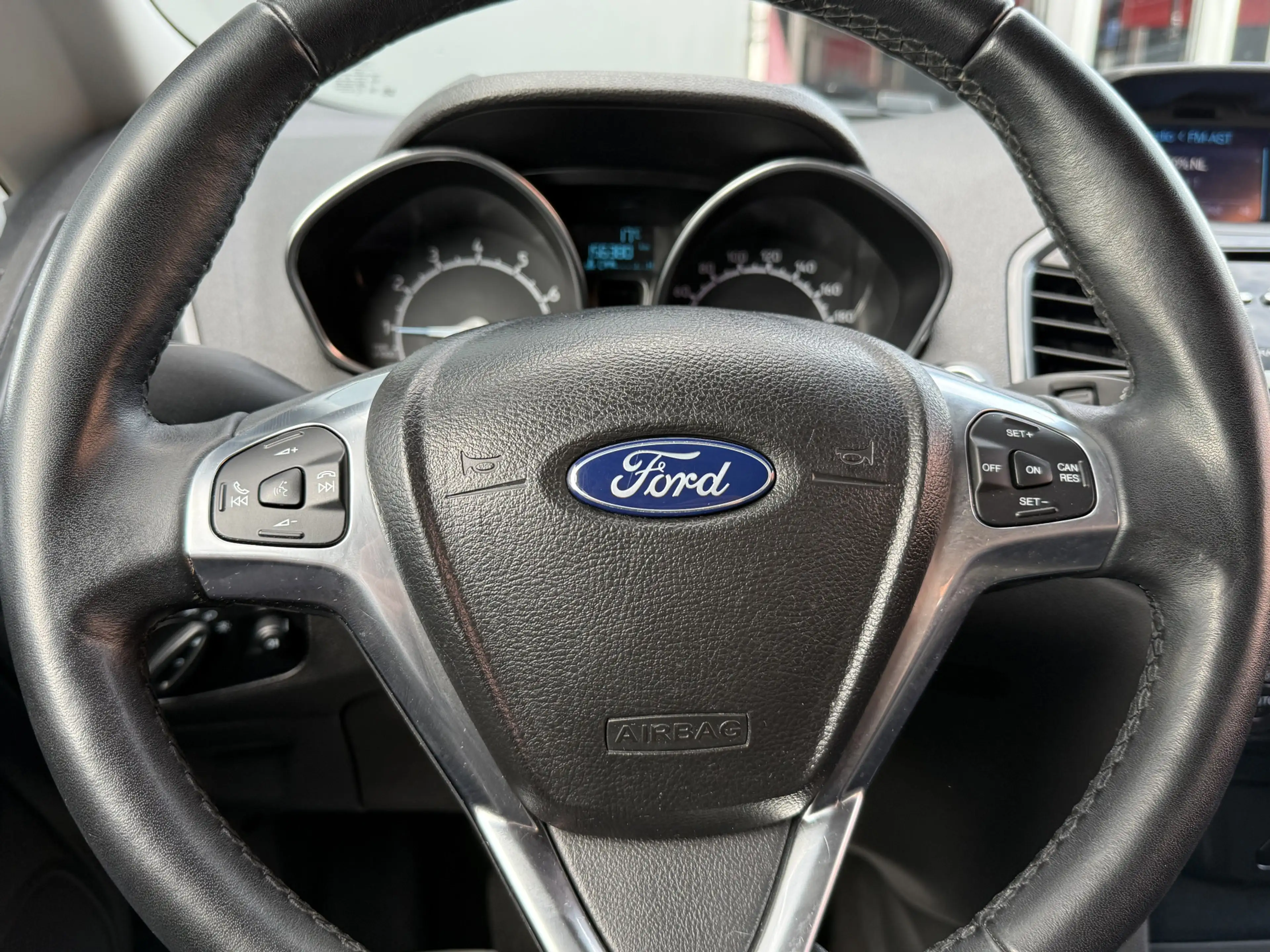 Ford EcoSport BWJ 2017 1.0 EcoBoost Titanium 126PK KEYLESS | STO — photo 14