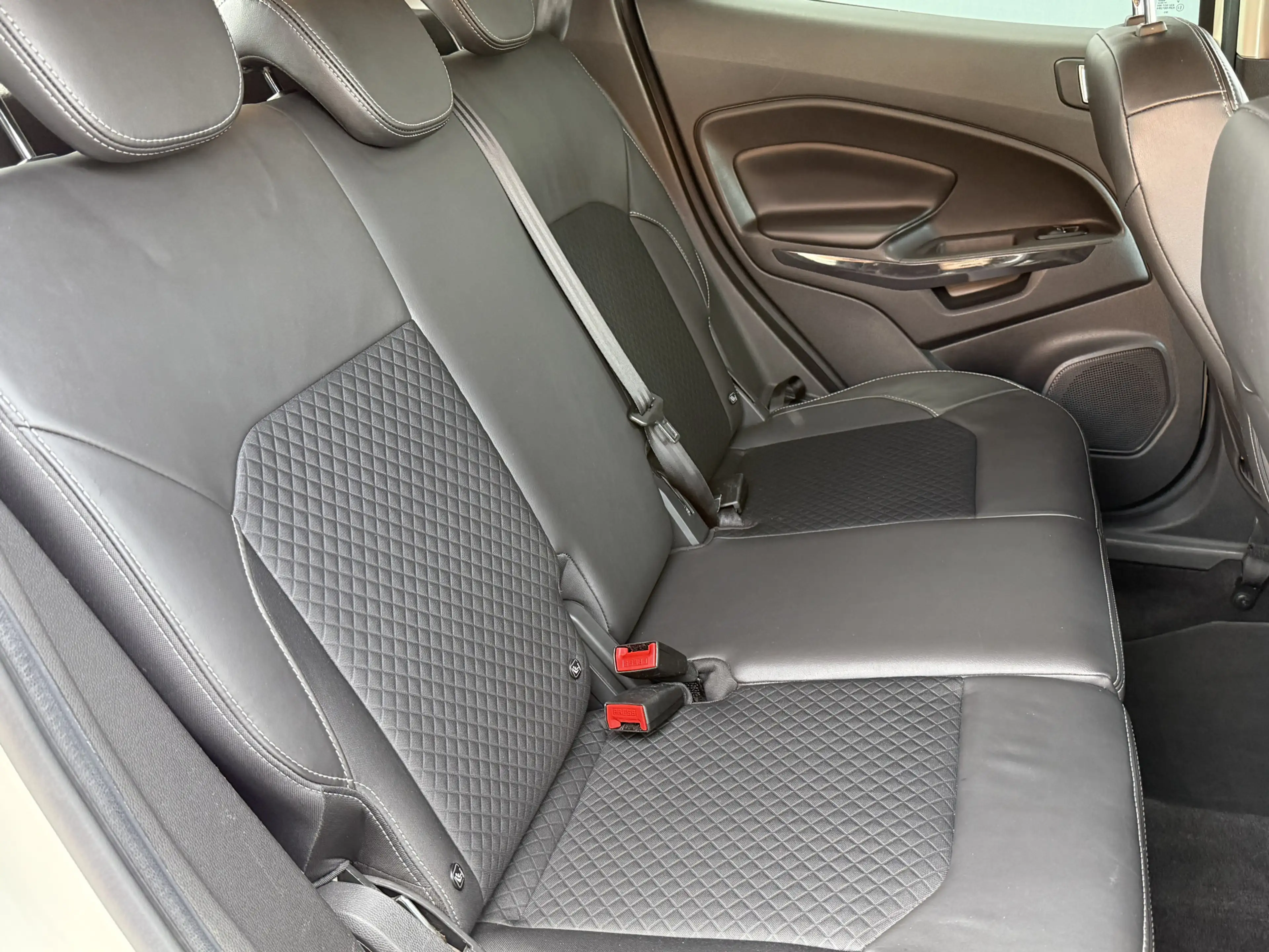Ford EcoSport BWJ 2017 1.0 EcoBoost Titanium 126PK KEYLESS | STO — photo 36