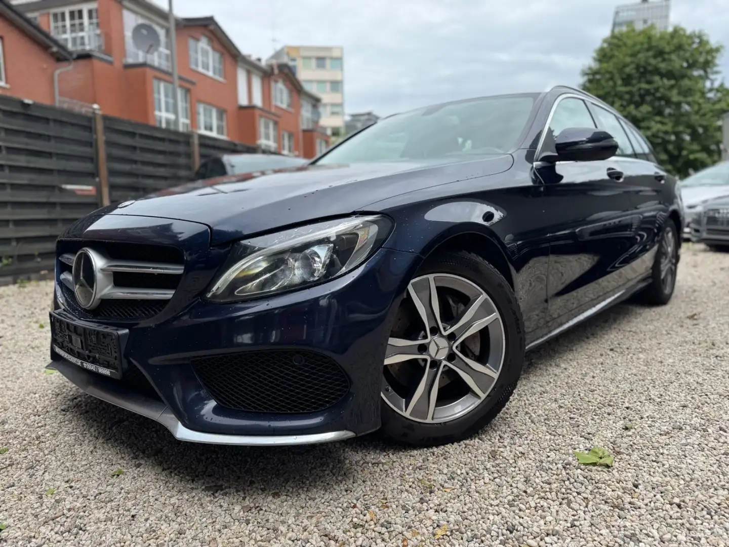 Mercedes-Benz C 220 T BlueTec/d*AMG-LINE*NAVI/SHZ/AHK/TEMP/LED Blau - 1