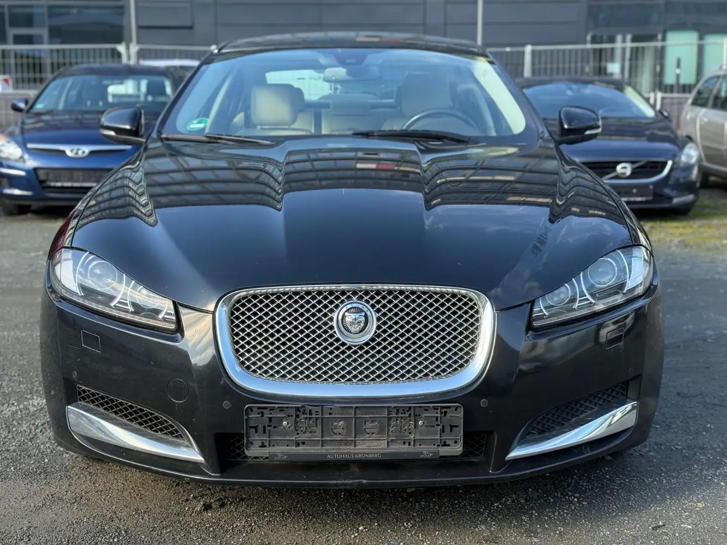 Jaguar XF 2.2 Diesel Schwarz - 1