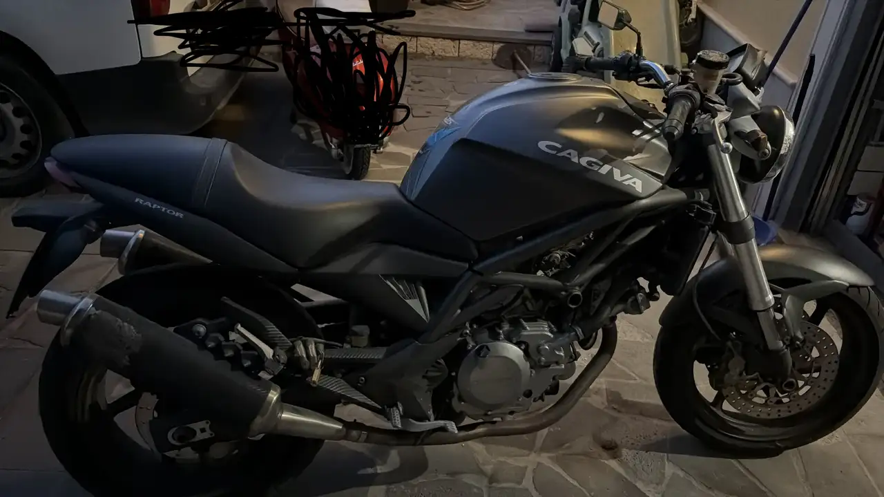 Cagiva Raptor 650