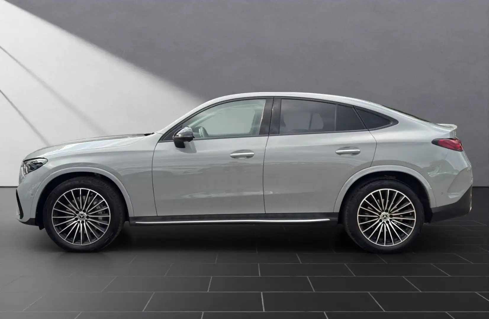 Mercedes-Benz GLC 220 *Coupe d AMG Line Premium Plus 4M BURMESTER+PANO Gris - 2