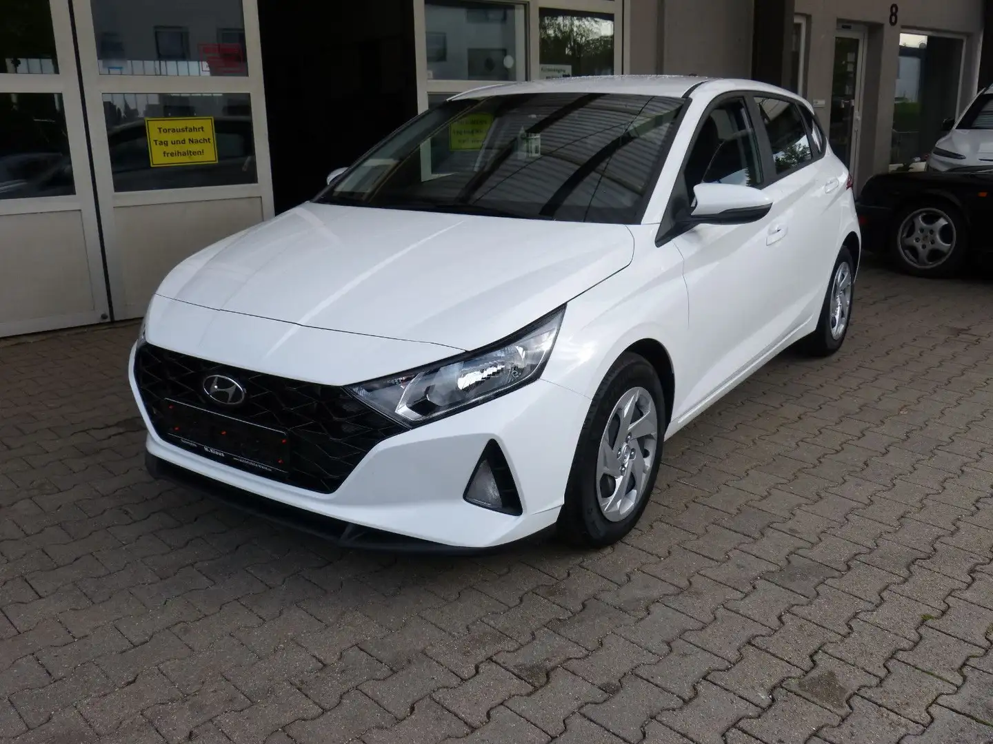 Hyundai i20 LHZ SHZ KLIMAAUT. APPLE KAMERA PDC Weiß - 2