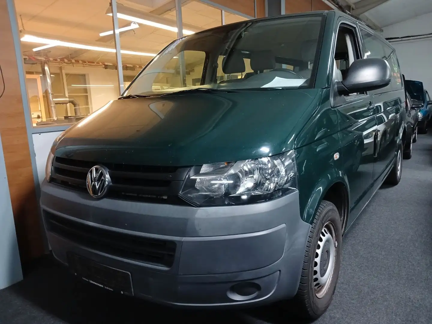 Volkswagen T5 Transporter T5 Kombi lang 4Motion TÜV NEU AHK TEMPOMAT Grün - 1