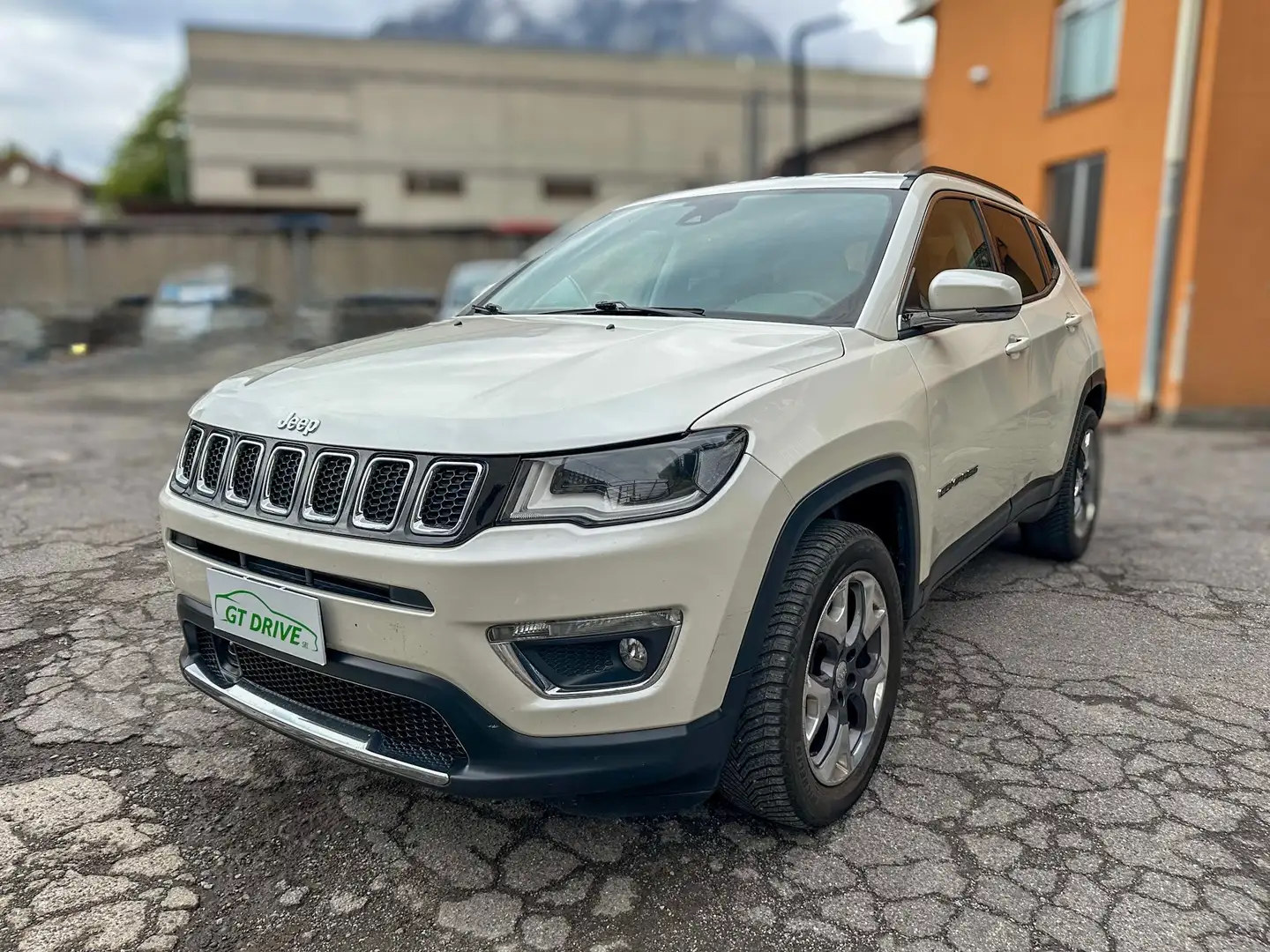 Jeep Compass Compass 2.0 td Limited 4wd 140 CV 4X4 Blanc - 1