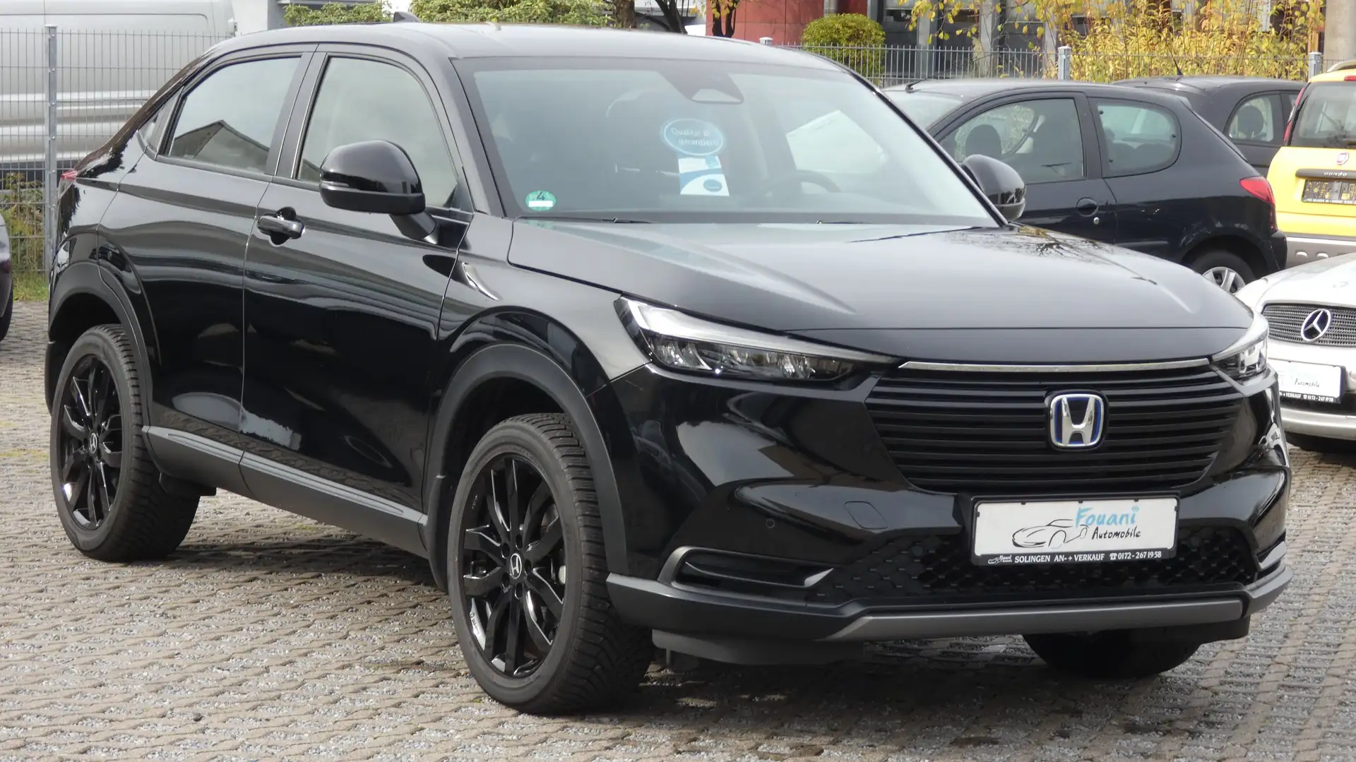 Honda HR-V Elegance 1.Hand Scheckheft Garantie 12 Monate Schwarz - 1