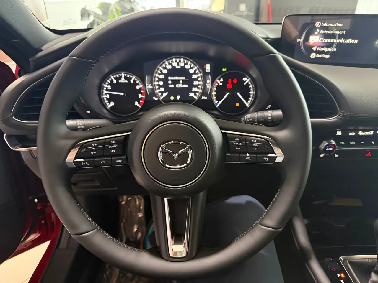 Mazda 3 снимка Mazda 3