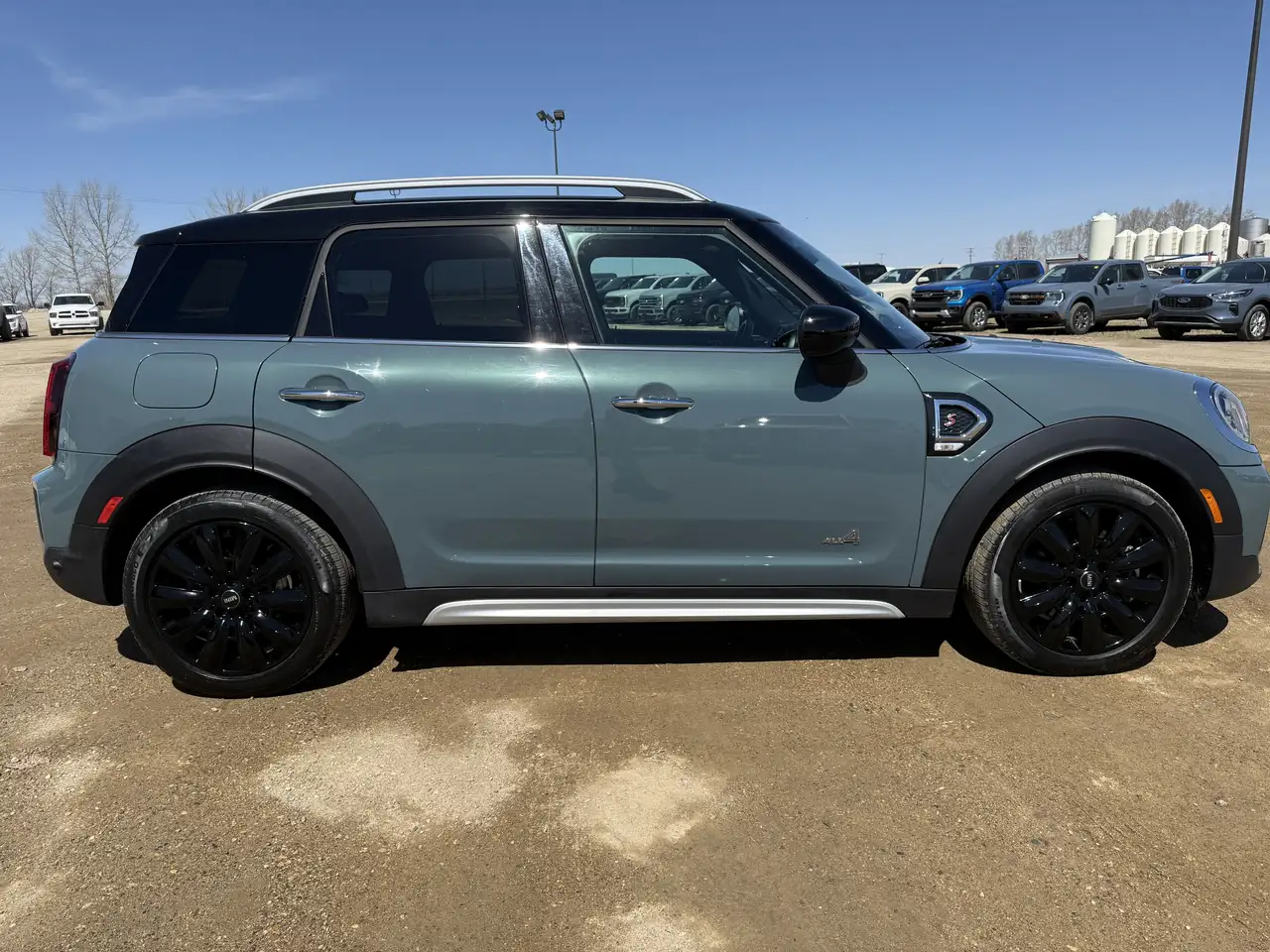 MINI Cooper S Countryman снимка MINI Cooper S Countryman