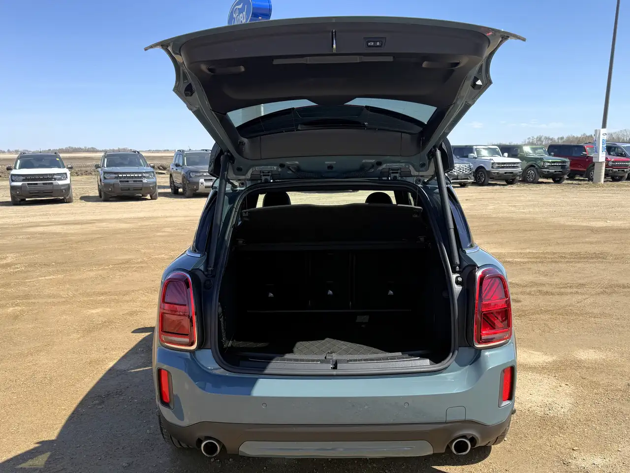 MINI Cooper S Countryman снимка MINI Cooper S Countryman