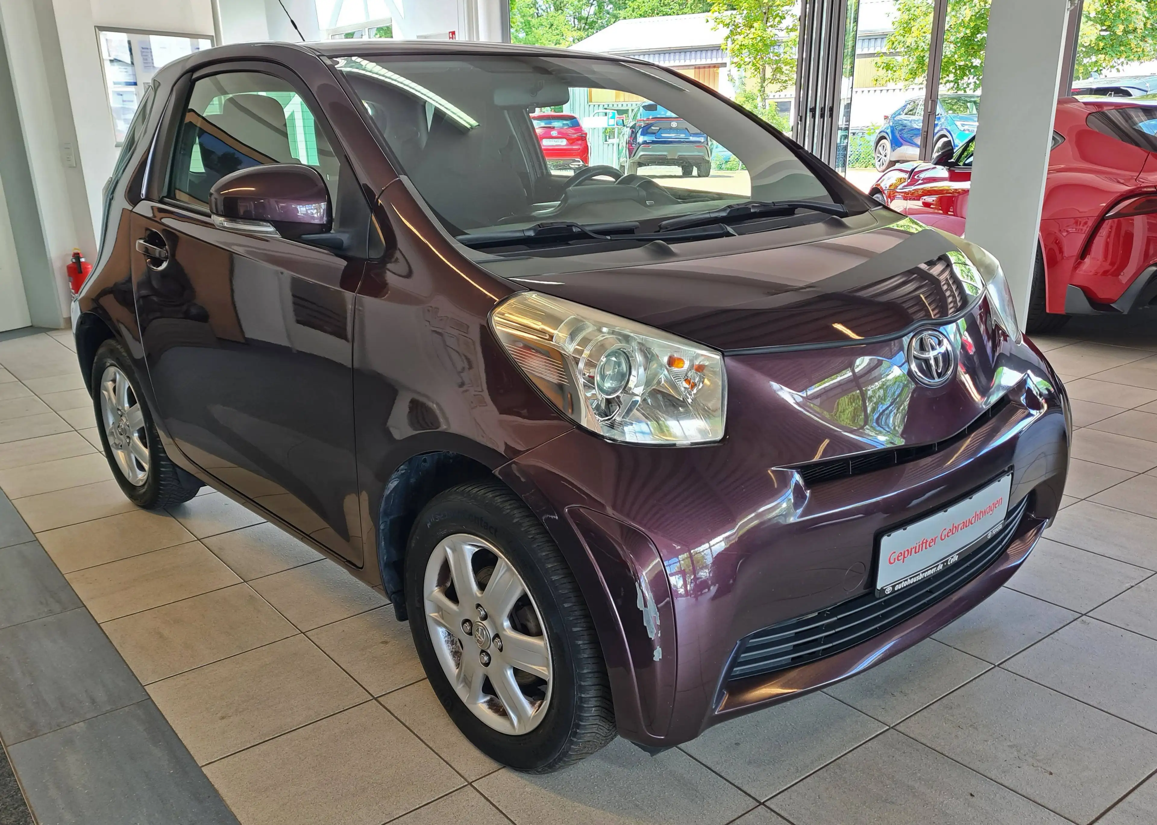 Toyota iQ IQ 1.0 Automatik + Allwetterreifen + — photo 2