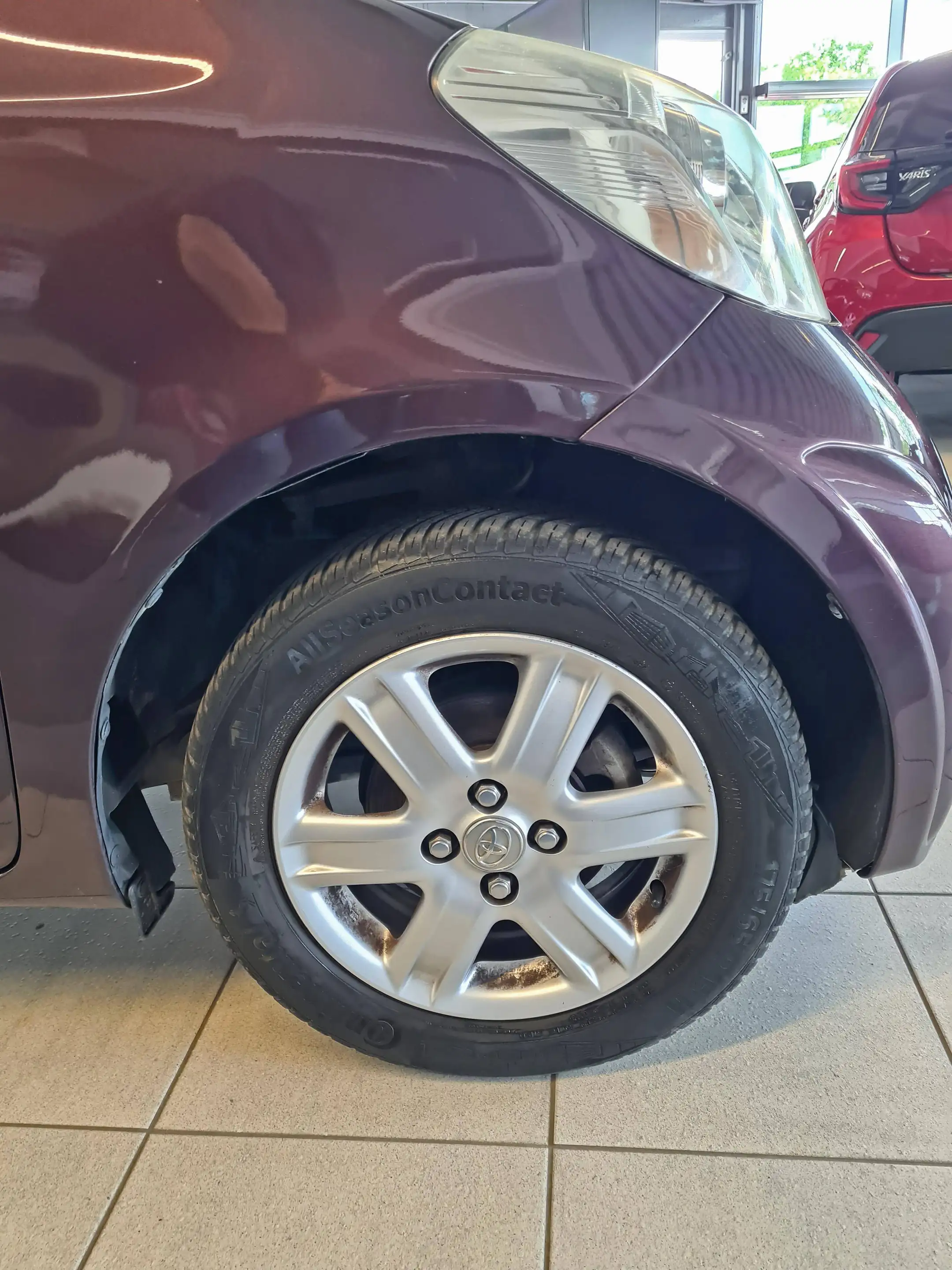 Toyota iQ IQ 1.0 Automatik + Allwetterreifen + — photo 9