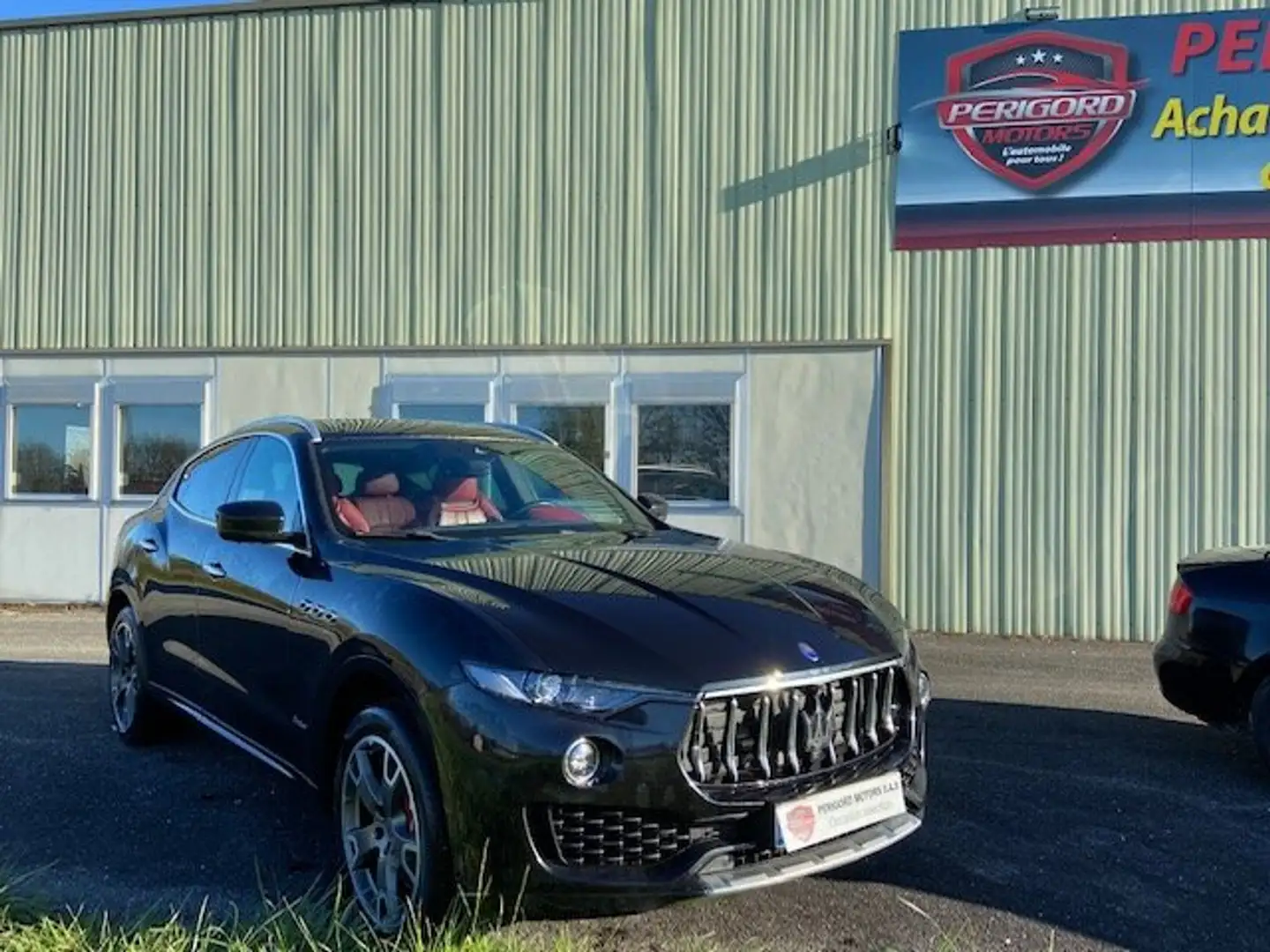 Maserati Levante 3.0 V6 Bi-Turbo 430 S Q4 GranSport Černá - 2