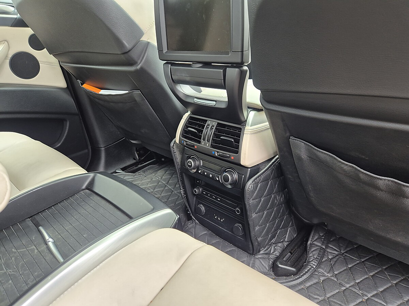BMW X6 — photo 14