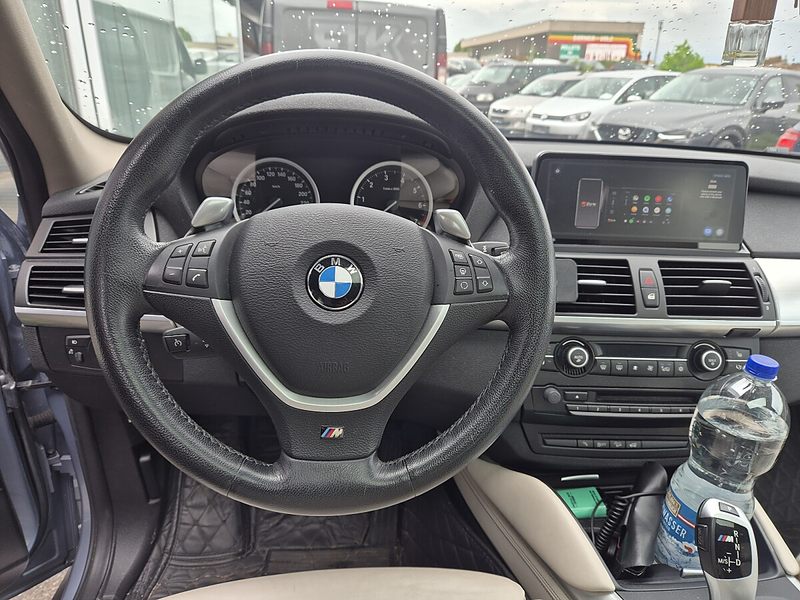 BMW X6 — photo 10