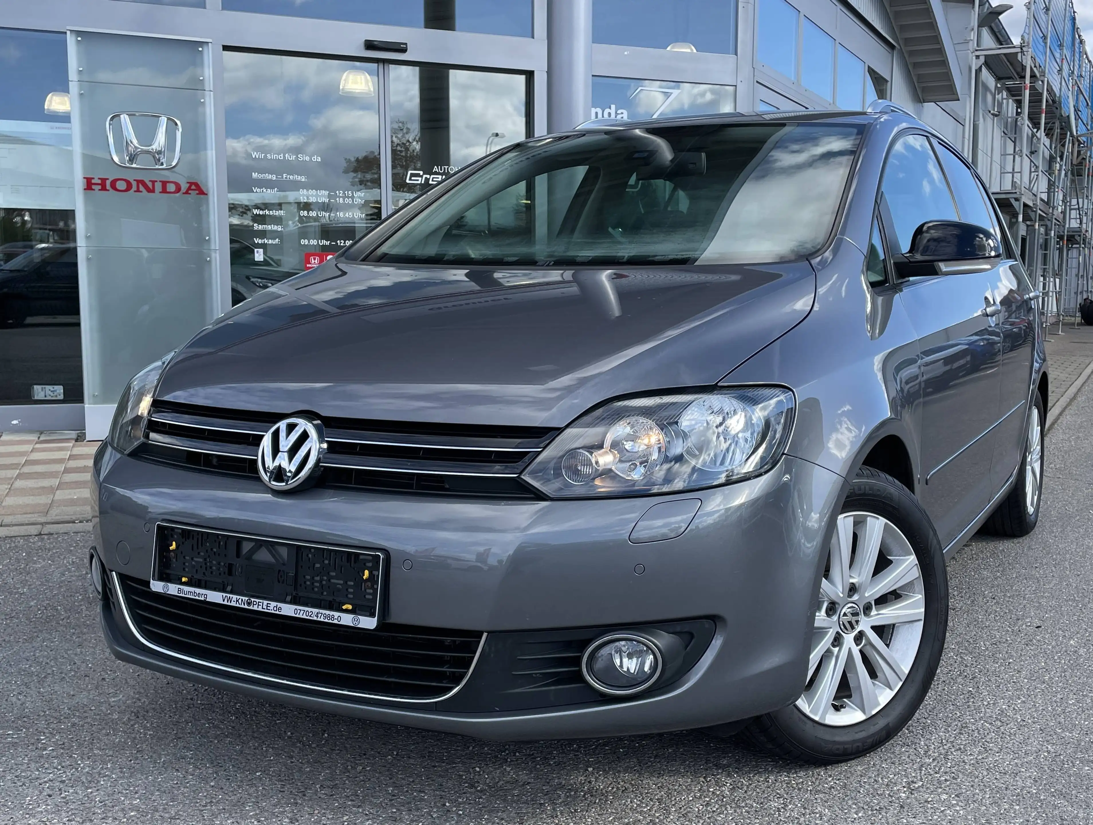 Volkswagen Golf Plus Golf VI Plus 1.2 TSI Style * 8-fach bereift * scheckheftgepflegt *
