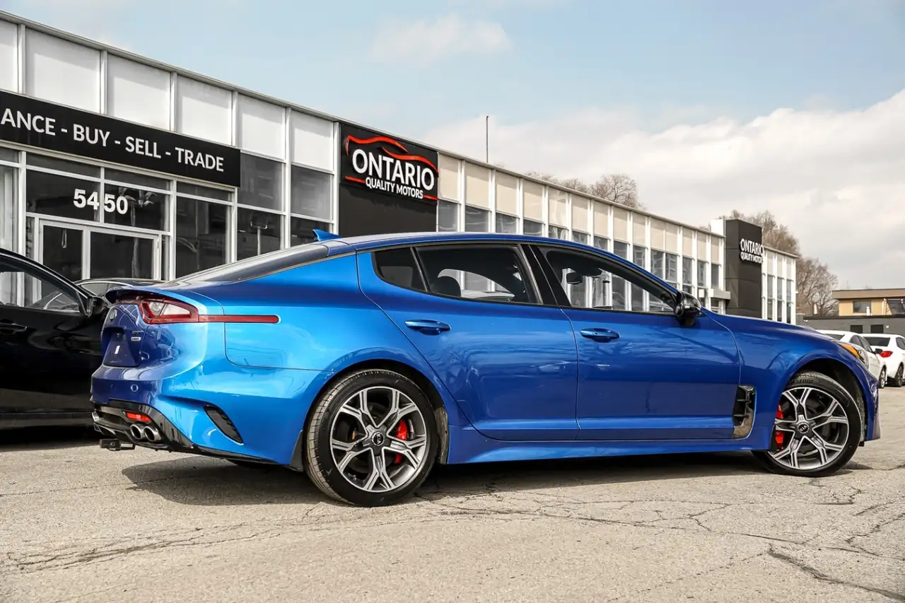Kia Stinger снимка Kia Stinger
