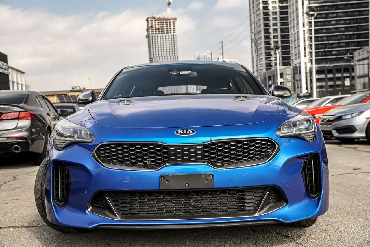 Kia Stinger снимка Kia Stinger