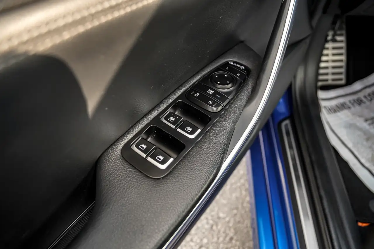 Kia Stinger снимка Kia Stinger