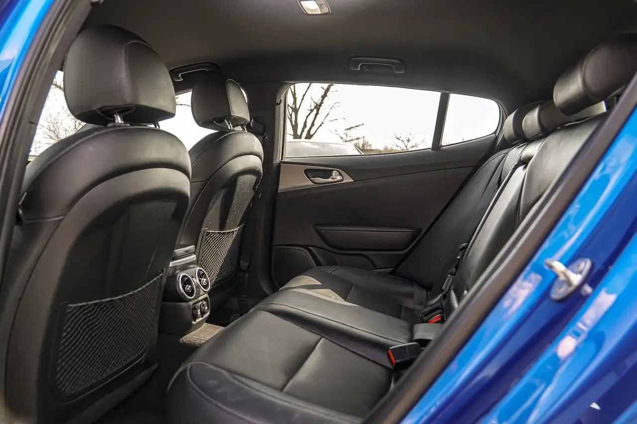 Kia Stinger снимка Kia Stinger