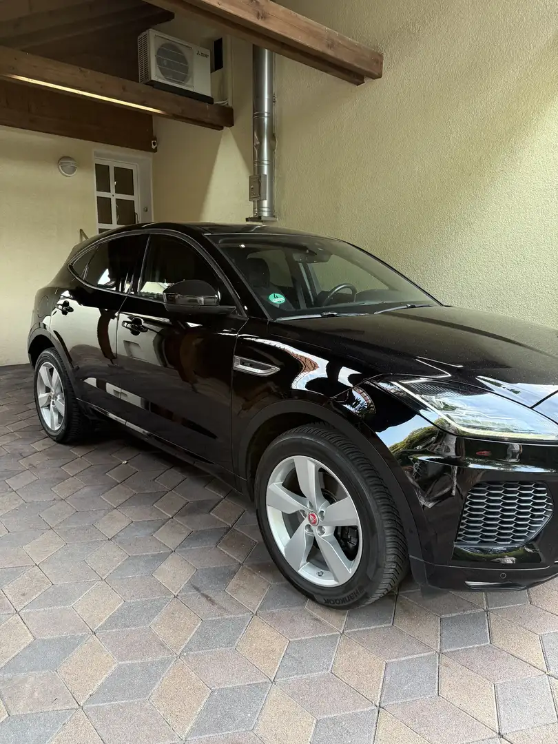 Jaguar E-Pace P250 AWD Aut. SE Schwarz - 2