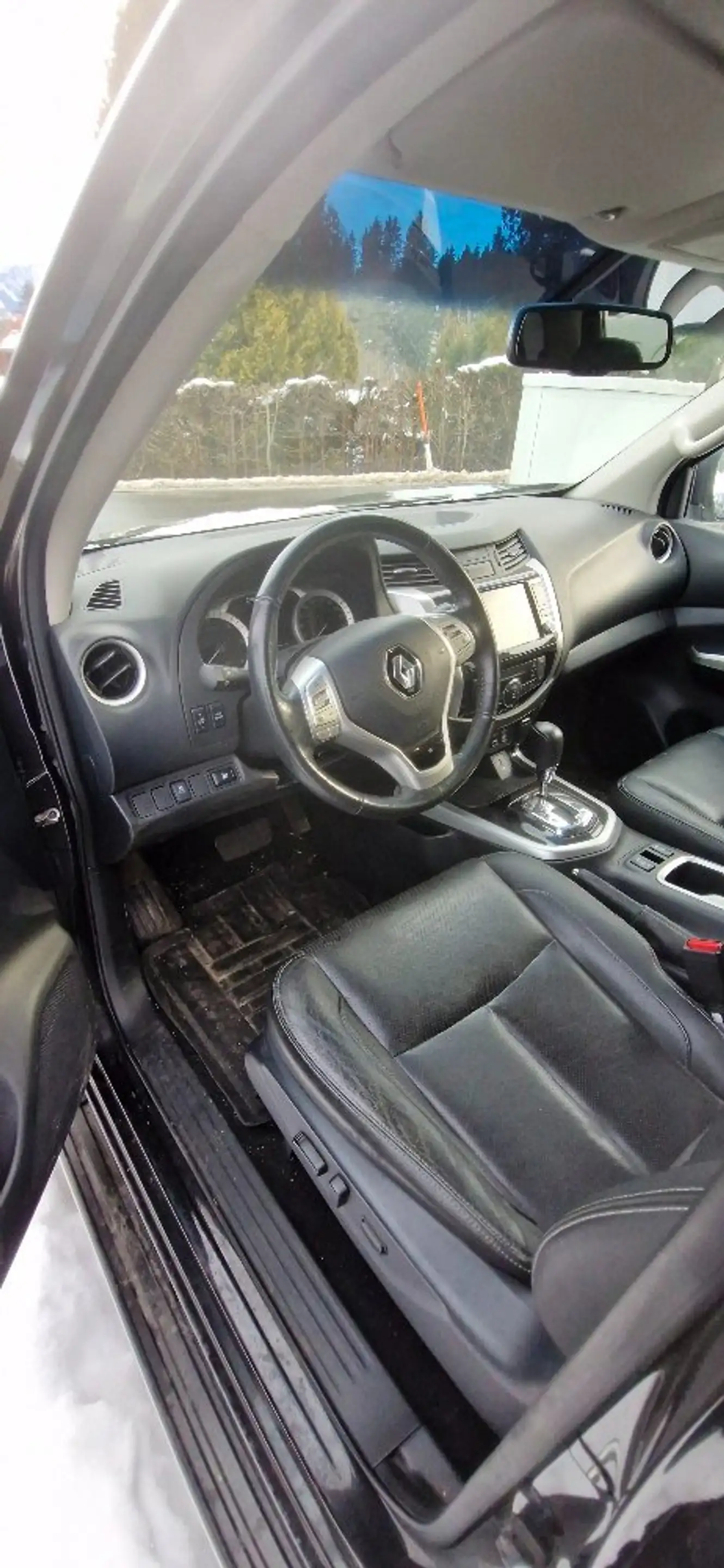 Renault Alaskan Intens Double Cab 4x4 — photo 6