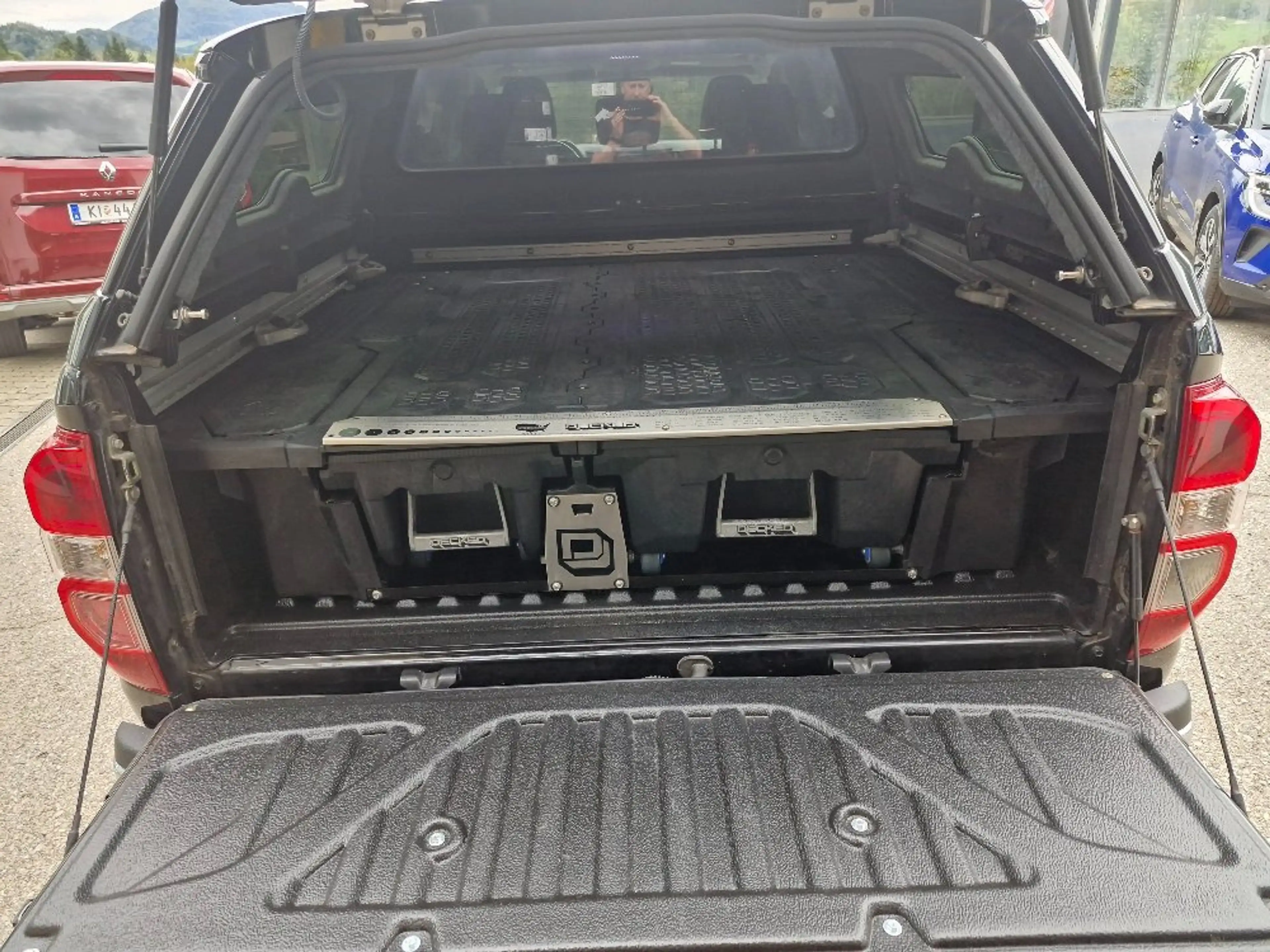 Renault Alaskan Intens Double Cab 4x4 — photo 11