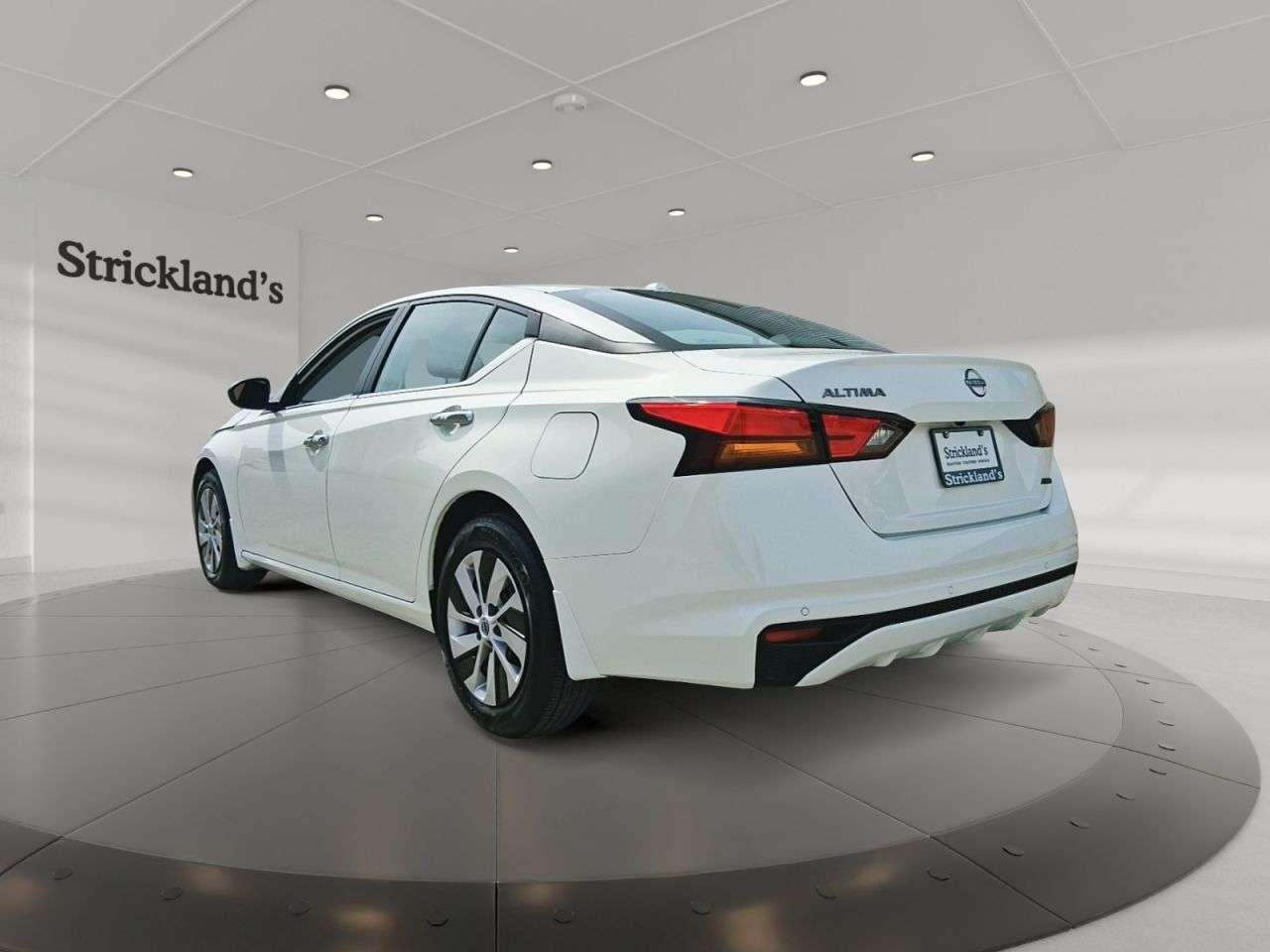 2025 Nissan Altima S AWD — photo 1