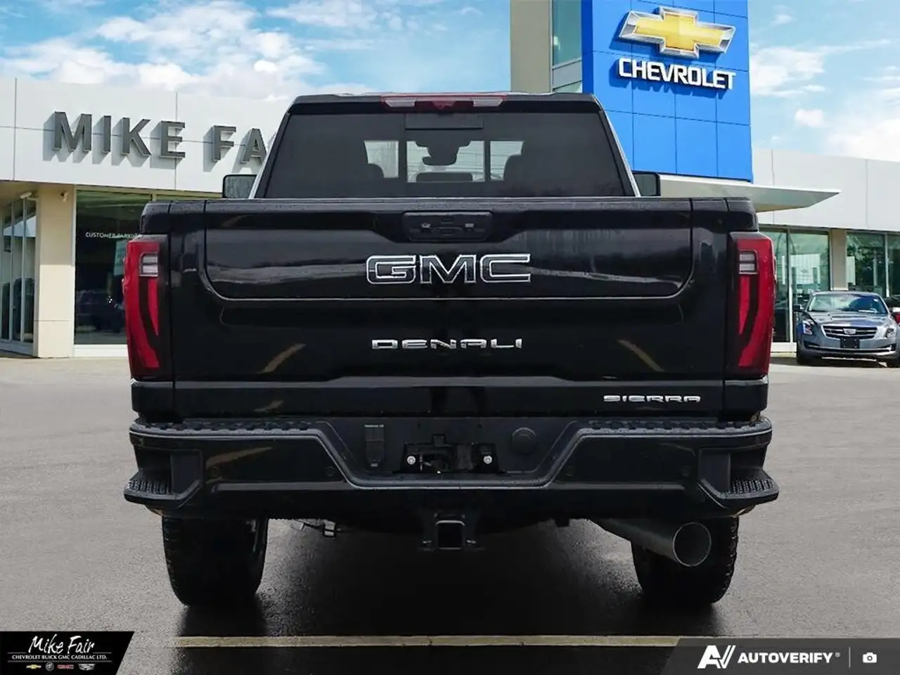 GMC Sierra 2500HD снимка GMC Sierra 2500HD