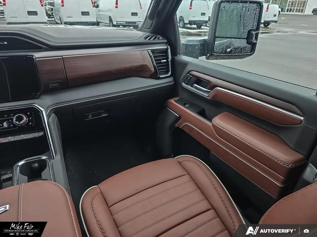 GMC Sierra 2500HD снимка GMC Sierra 2500HD