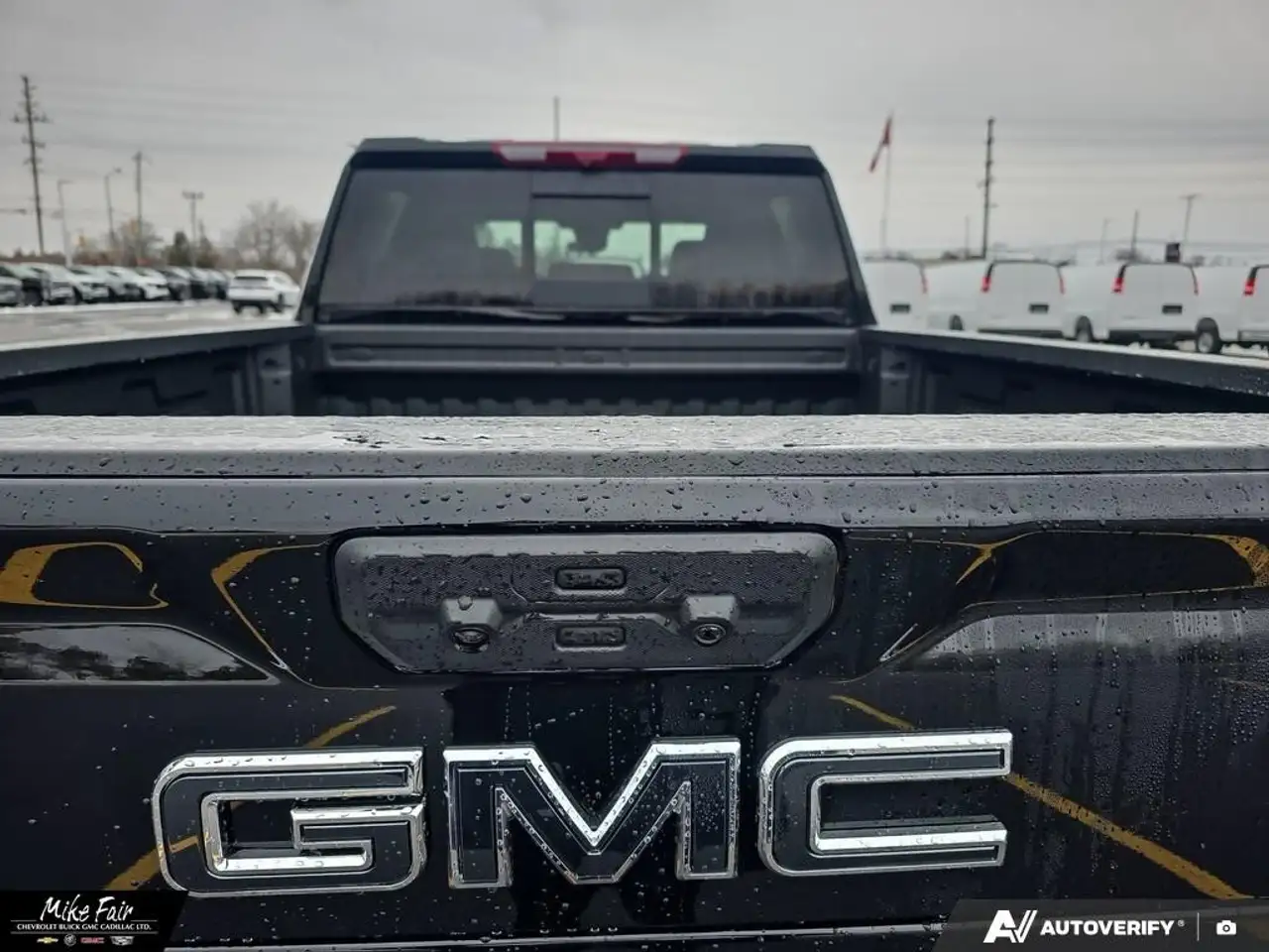 GMC Sierra 2500HD снимка GMC Sierra 2500HD
