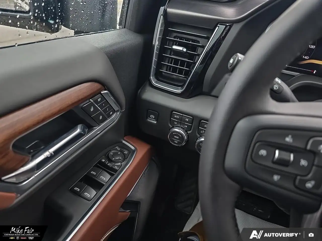 GMC Sierra 2500HD снимка GMC Sierra 2500HD