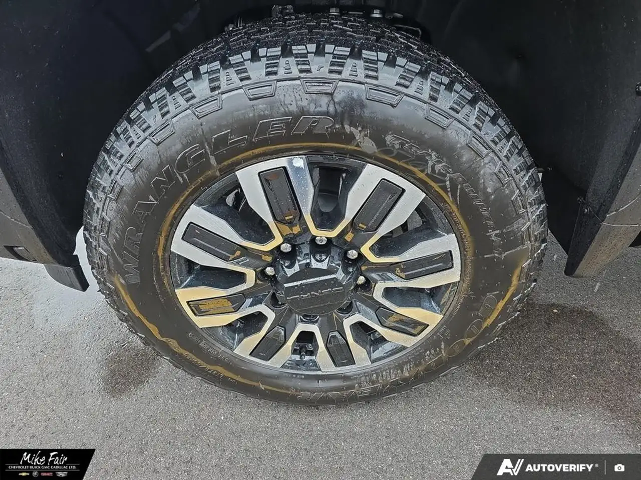 GMC Sierra 2500HD снимка GMC Sierra 2500HD