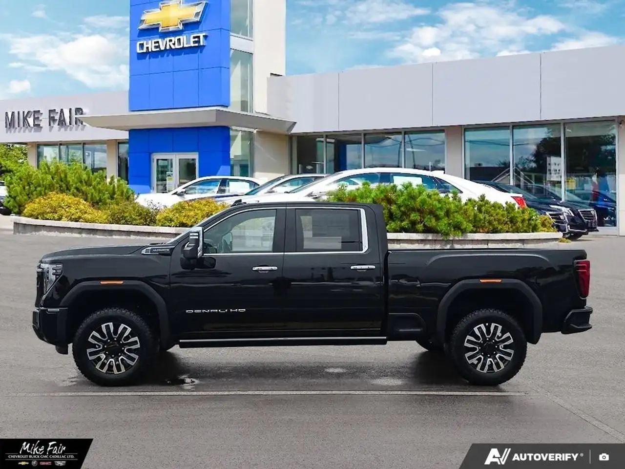 GMC Sierra 2500HD снимка GMC Sierra 2500HD