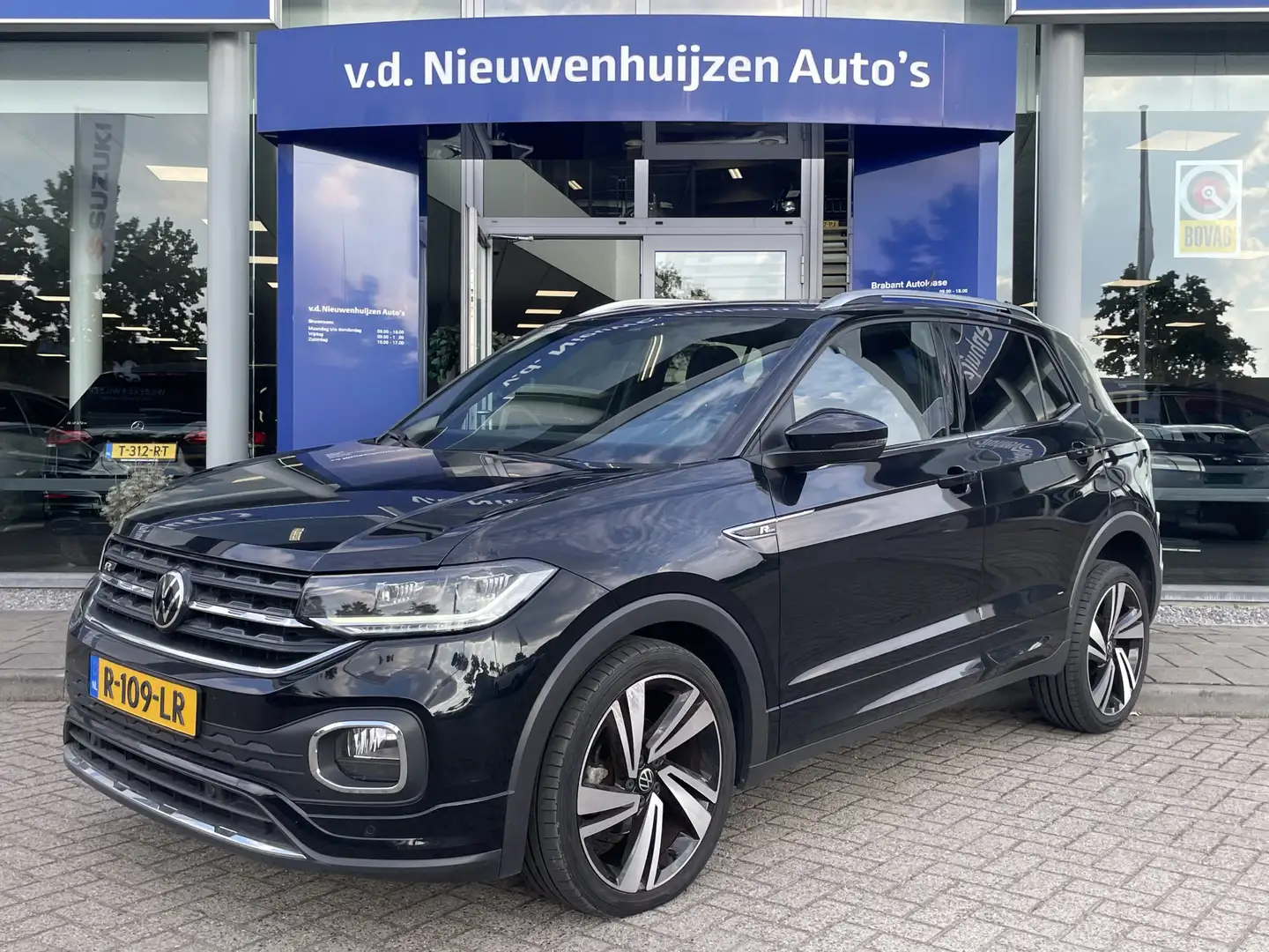 Volkswagen T-Cross 1.0 TSI R-Line | Achteruitrijcamera | Applecarplay Noir - 1