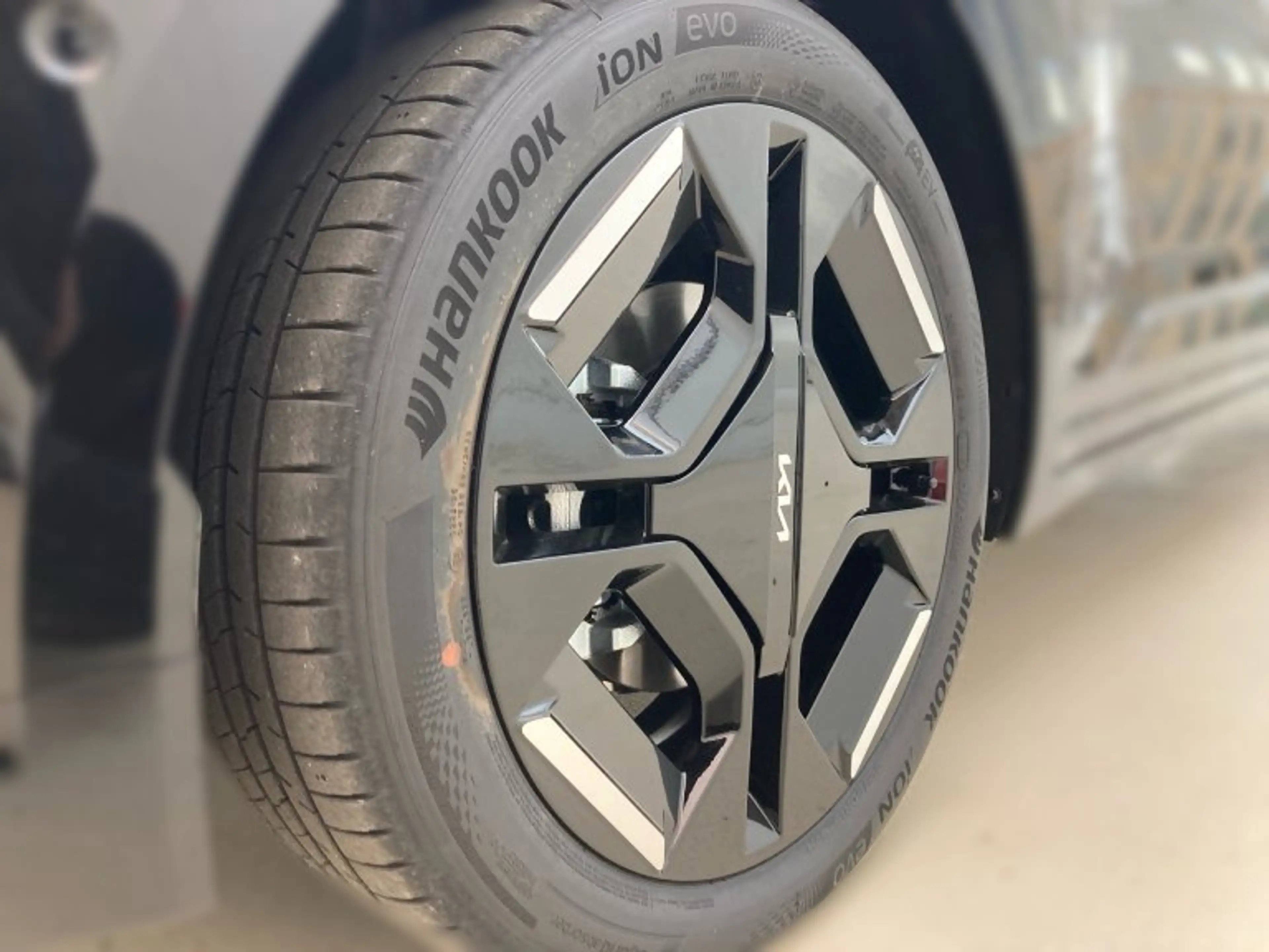 Kia EV3 /GT-LINE/81,4KWH/AT/FWD/204/SD — photo 5