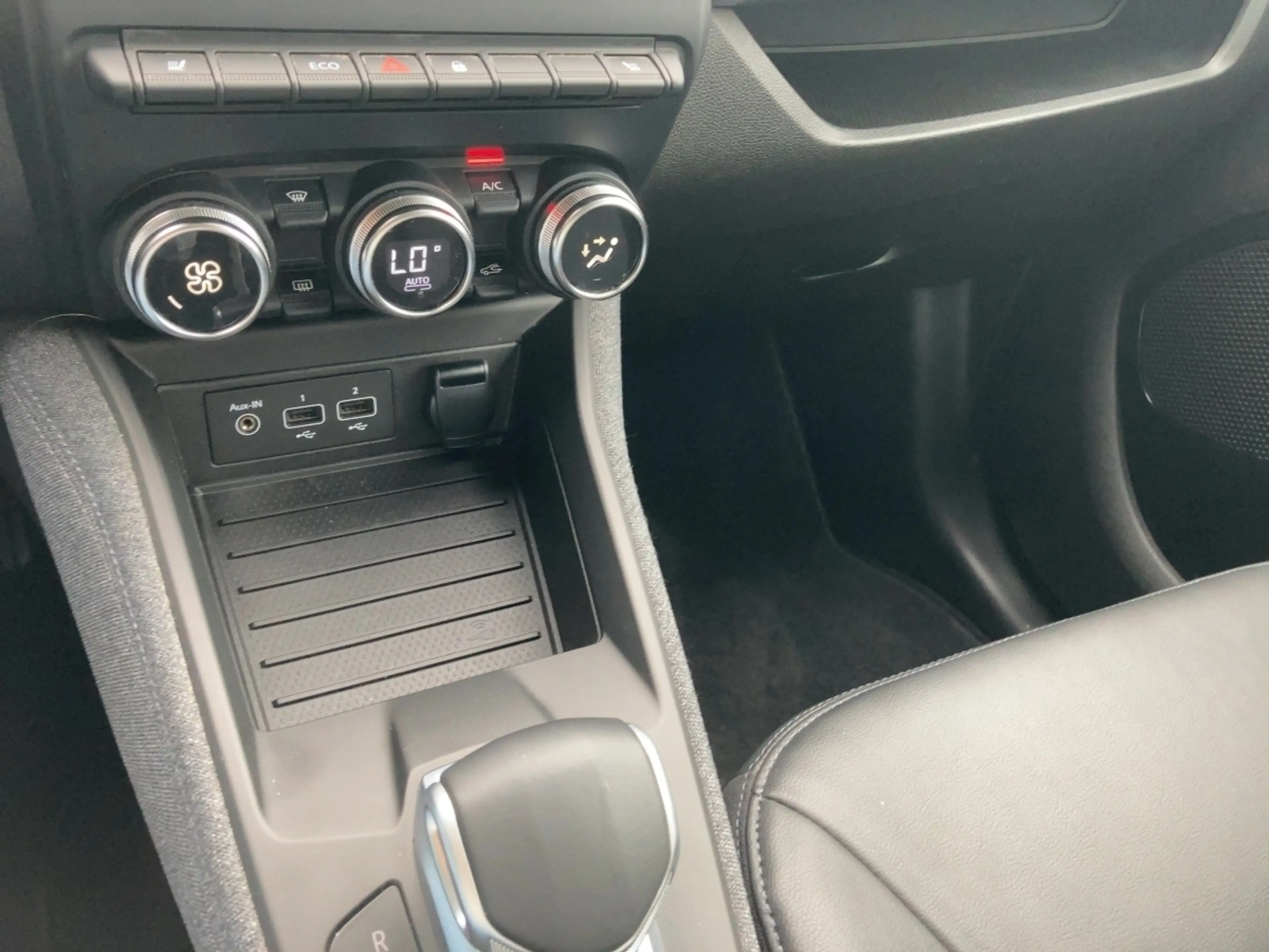 Renault ZOE INTENS (MY21) R135 — photo 15