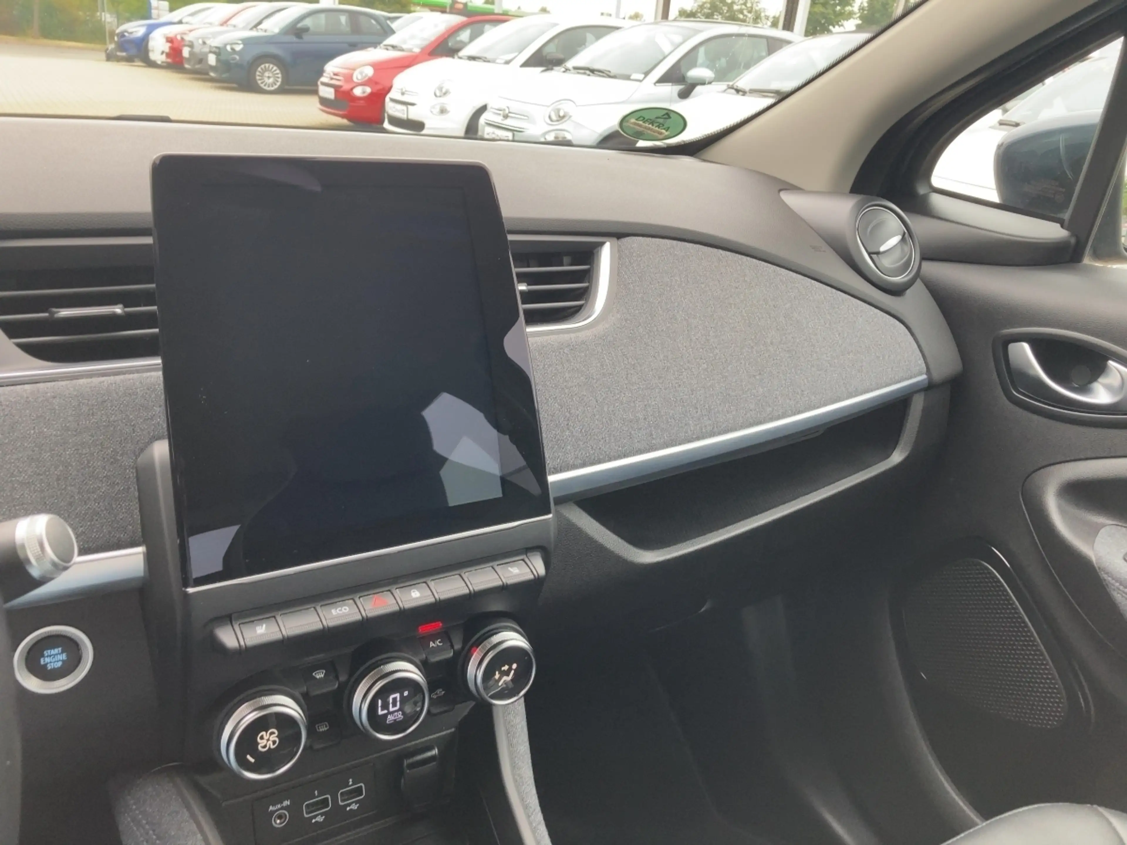 Renault ZOE INTENS (MY21) R135 — photo 14