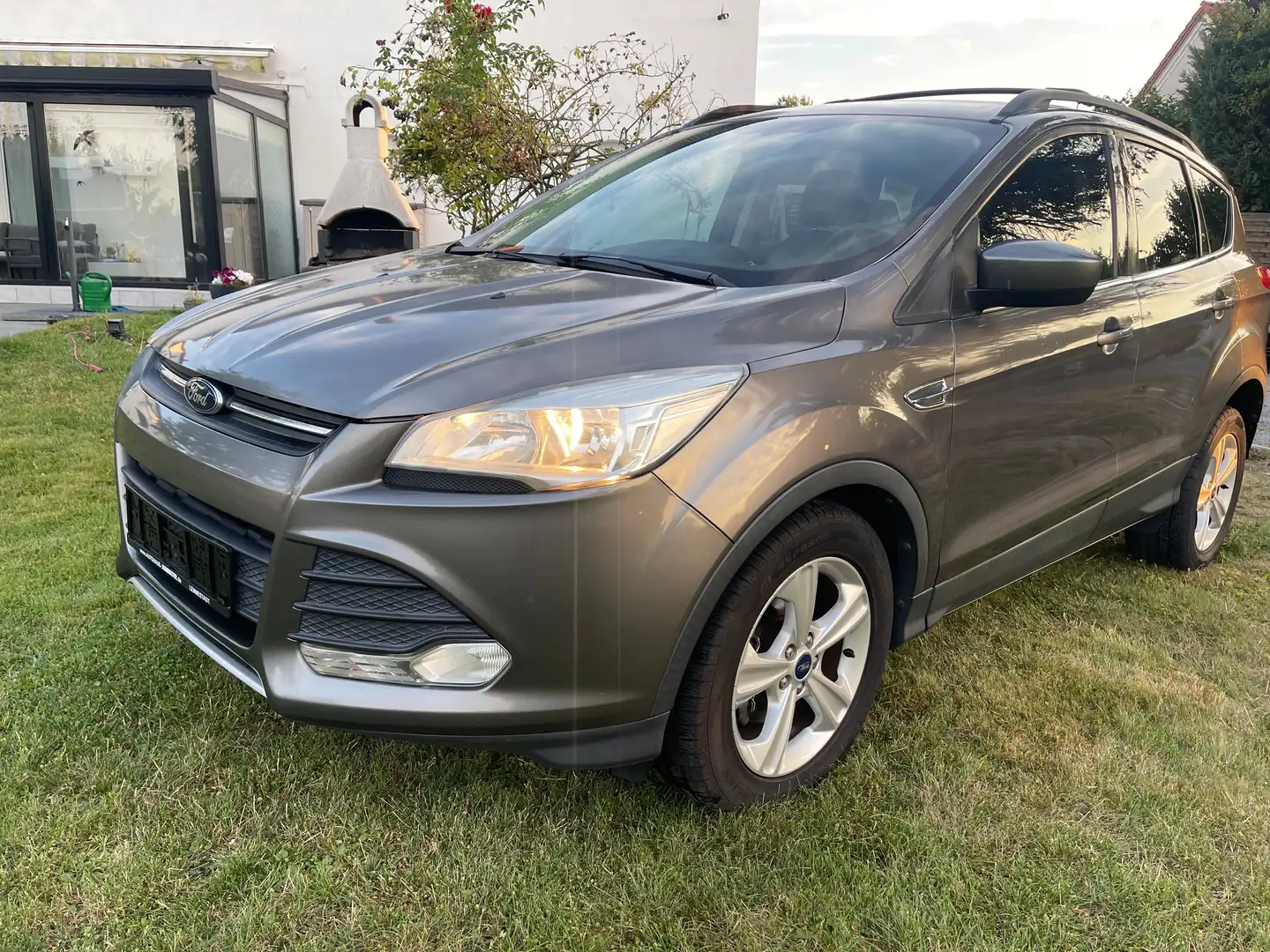 Ford Escape 1.6 EcoBoost Aut. SYNC Gri - 1