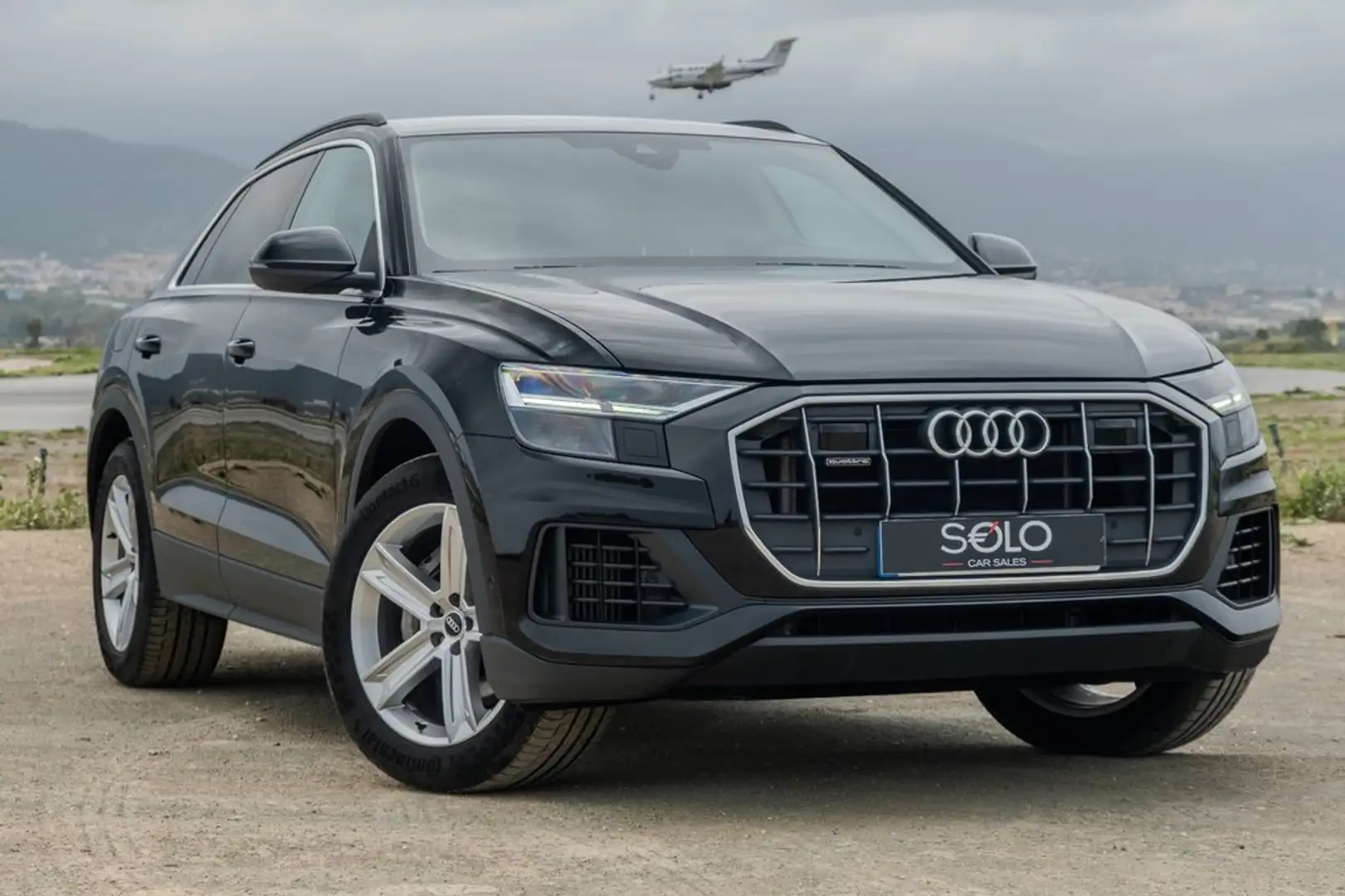 Audi Q8 55 TFSI 250kW (340CV) quattro tiptronic Negro - 1