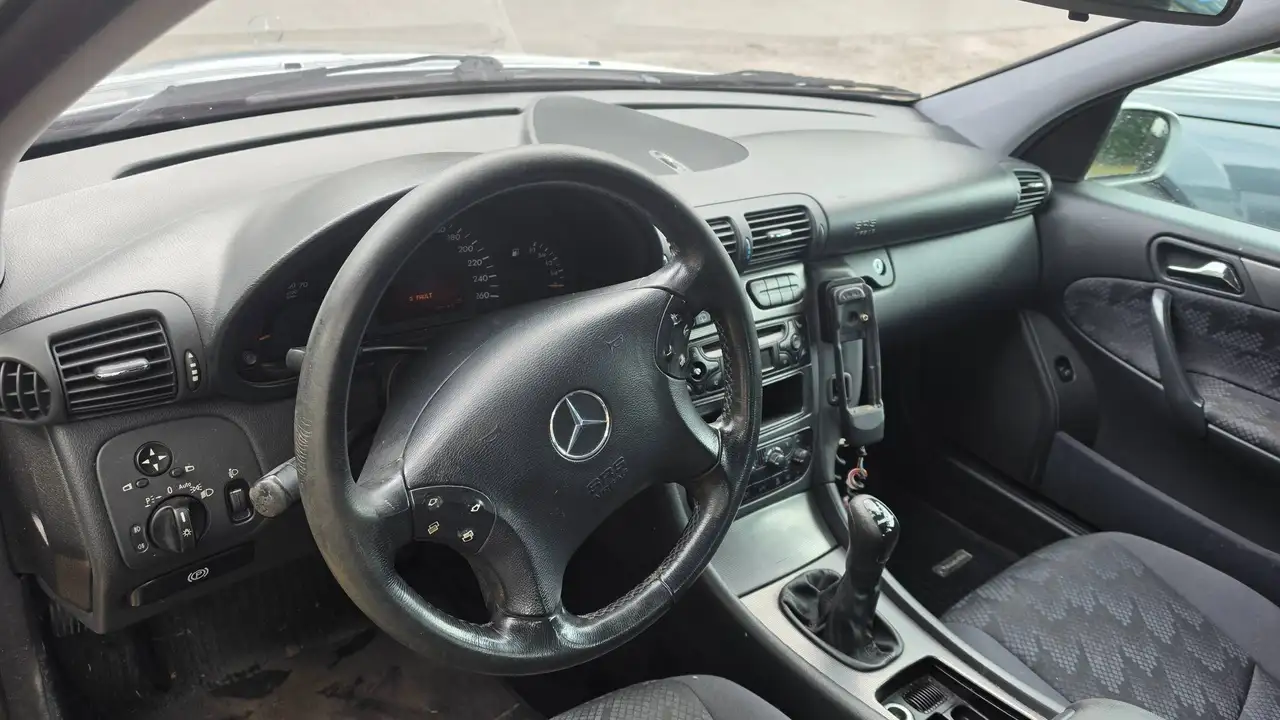 Mercedes-Benz C 180 Elegance, foto 7