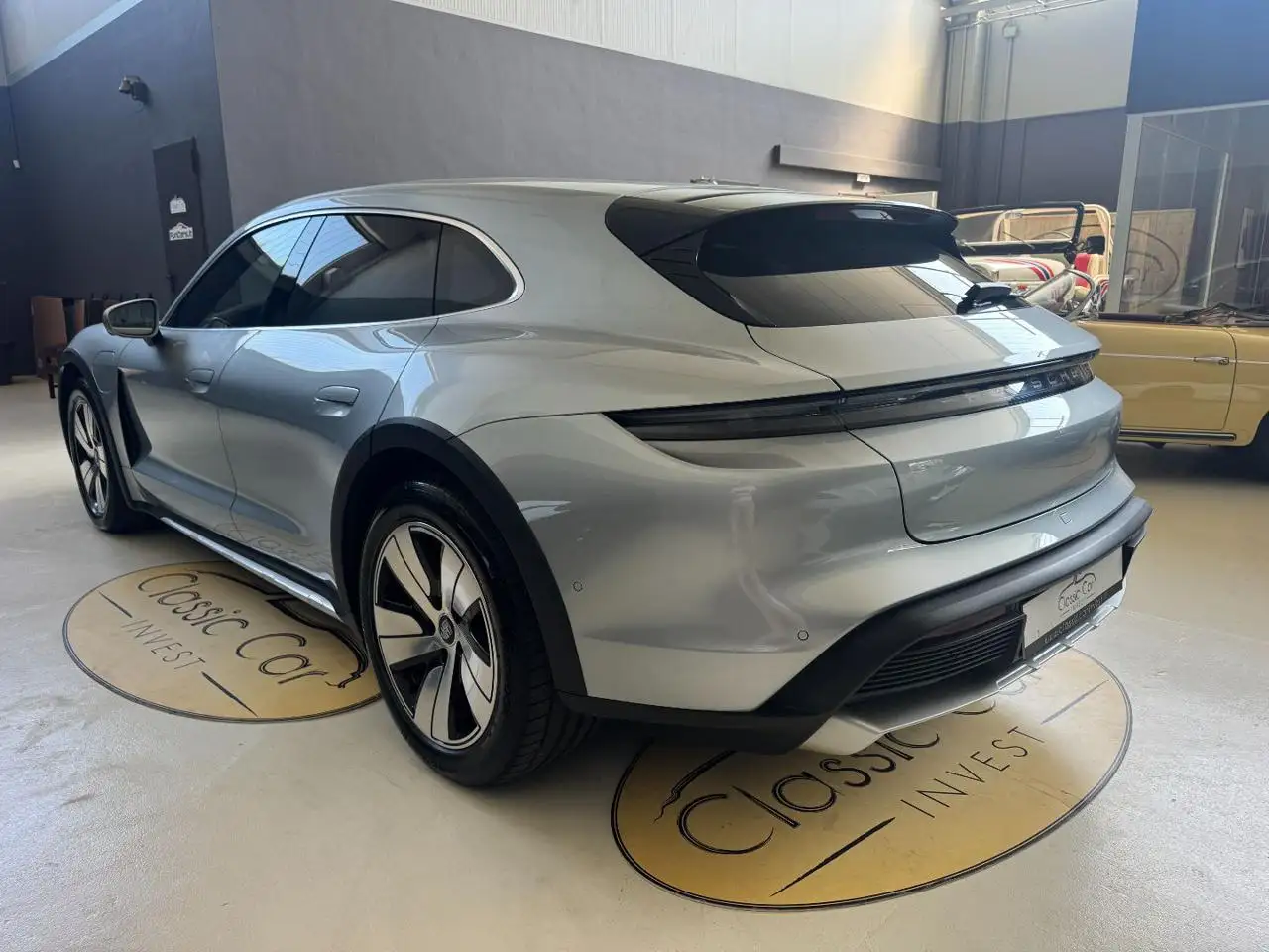 Porsche Taycan 2026