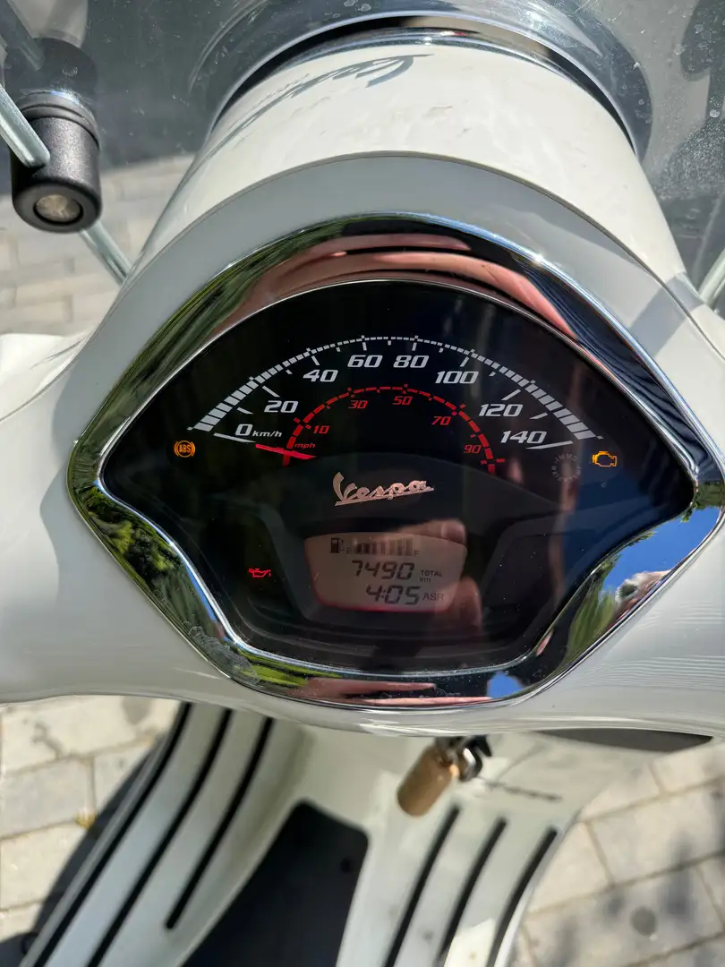Vespa GTS Super 300 GTS 300 HPE Super Sprint Fehér - 2