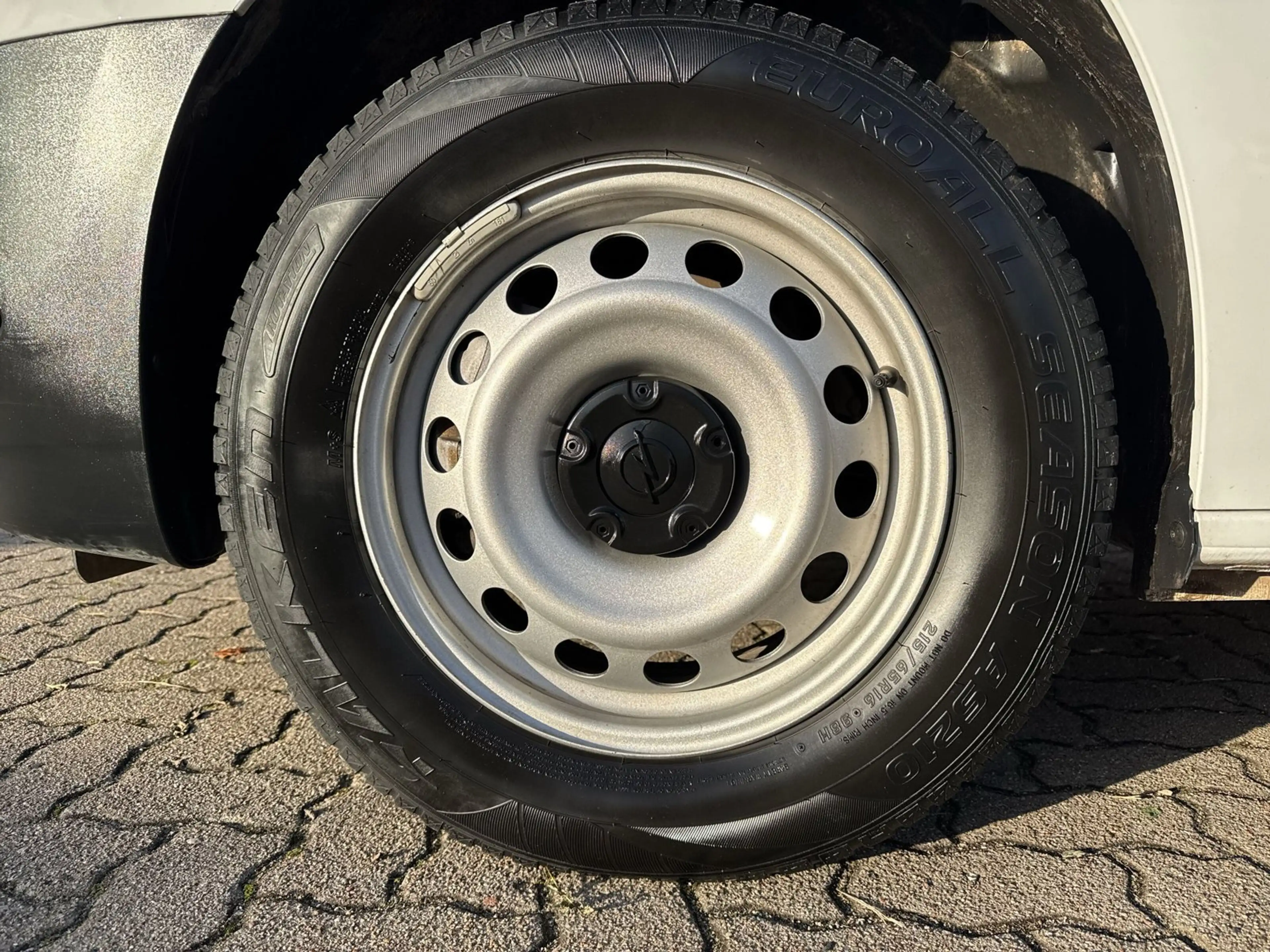 Opel Combo-e Cargo Edition — photo 9
