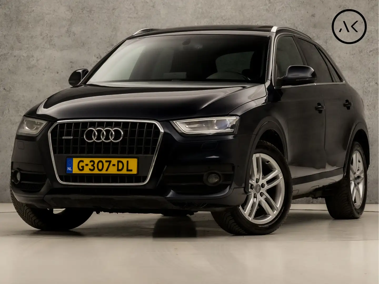 Audi Q3 2.0 TFSI quattro Sport 211Pk Automaat (PANORAMADAK Albastru - 1