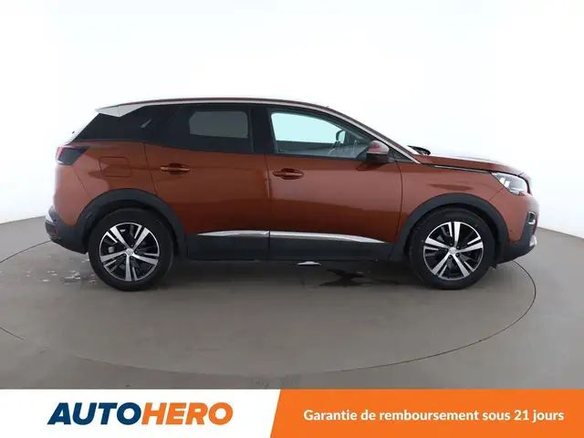 Peugeot 3008 view 7