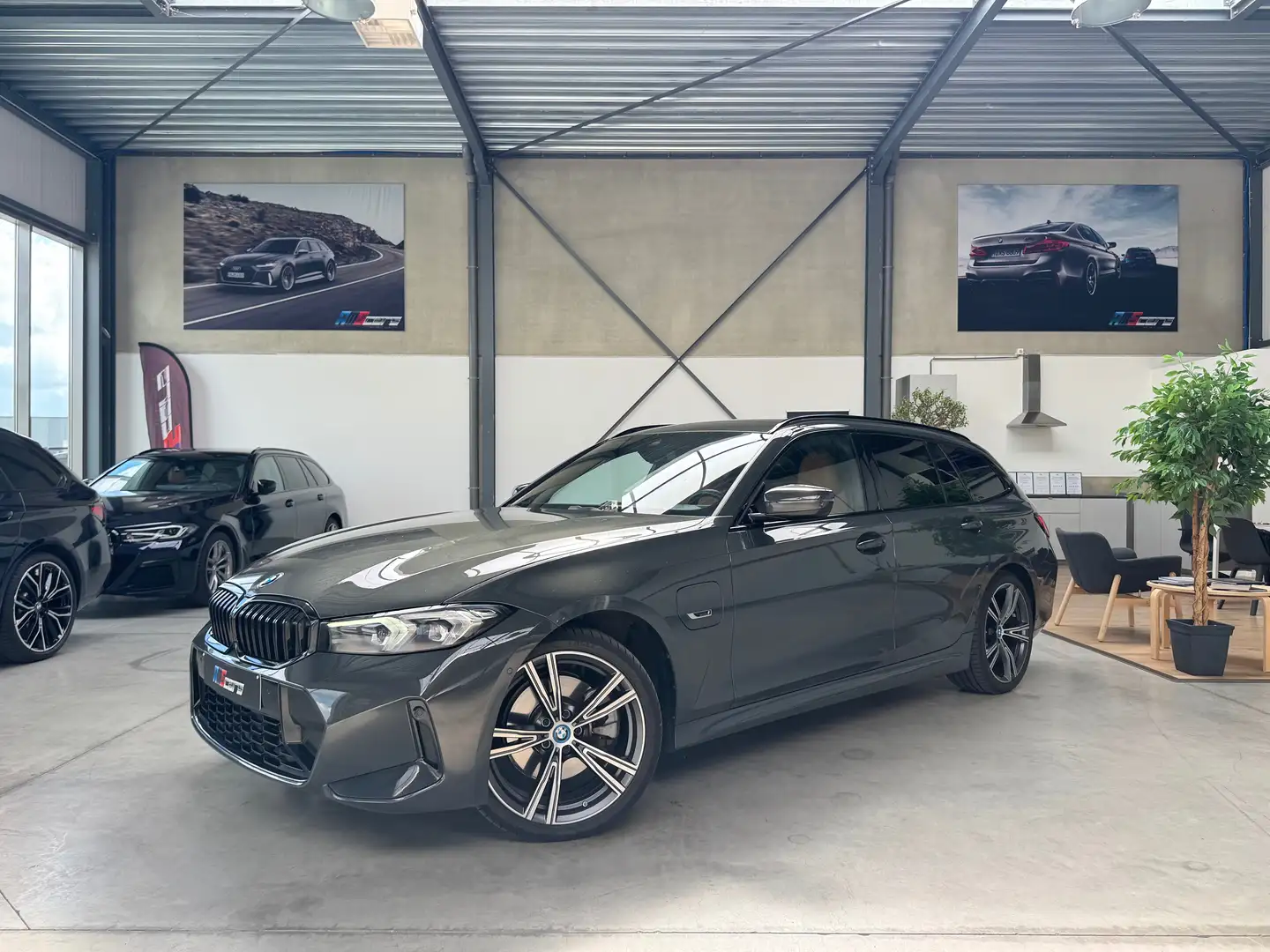 BMW 330 e M-Sport, 10/2022, 88.000kms Gris - 1