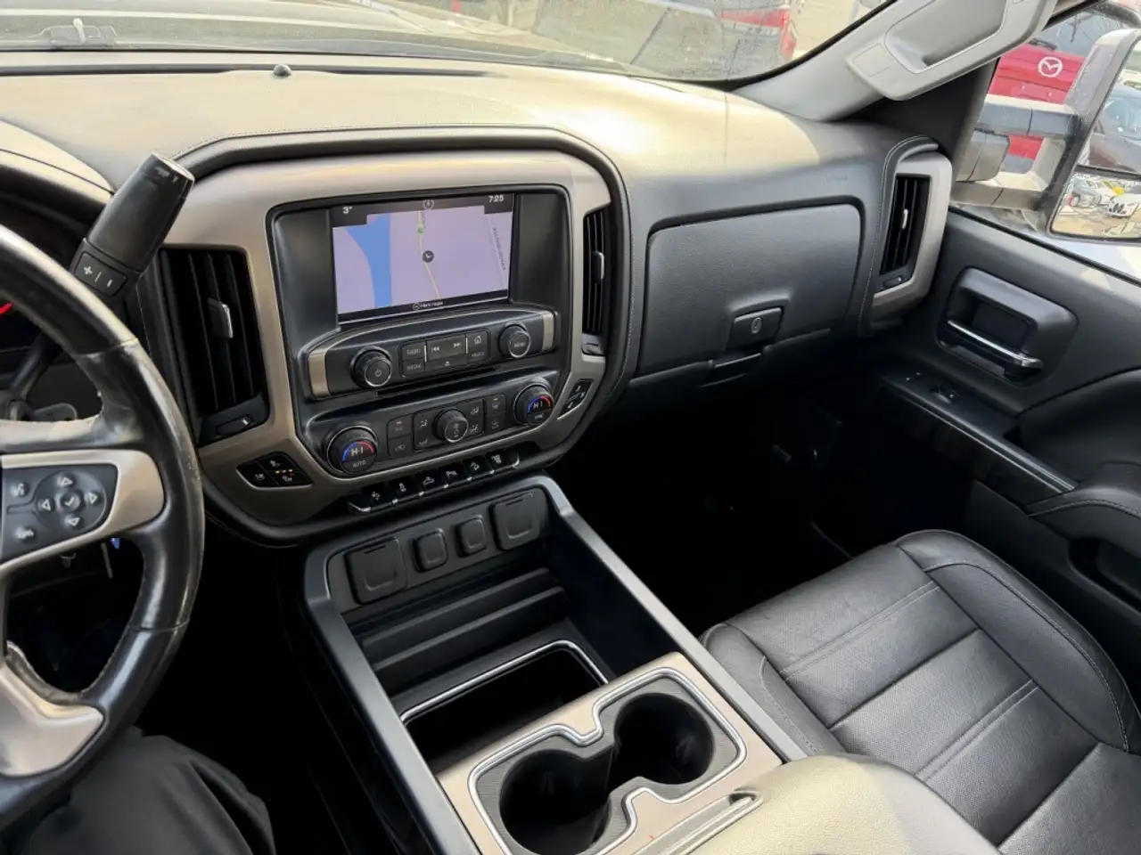 GMC Sierra 2500HD снимка GMC Sierra 2500HD