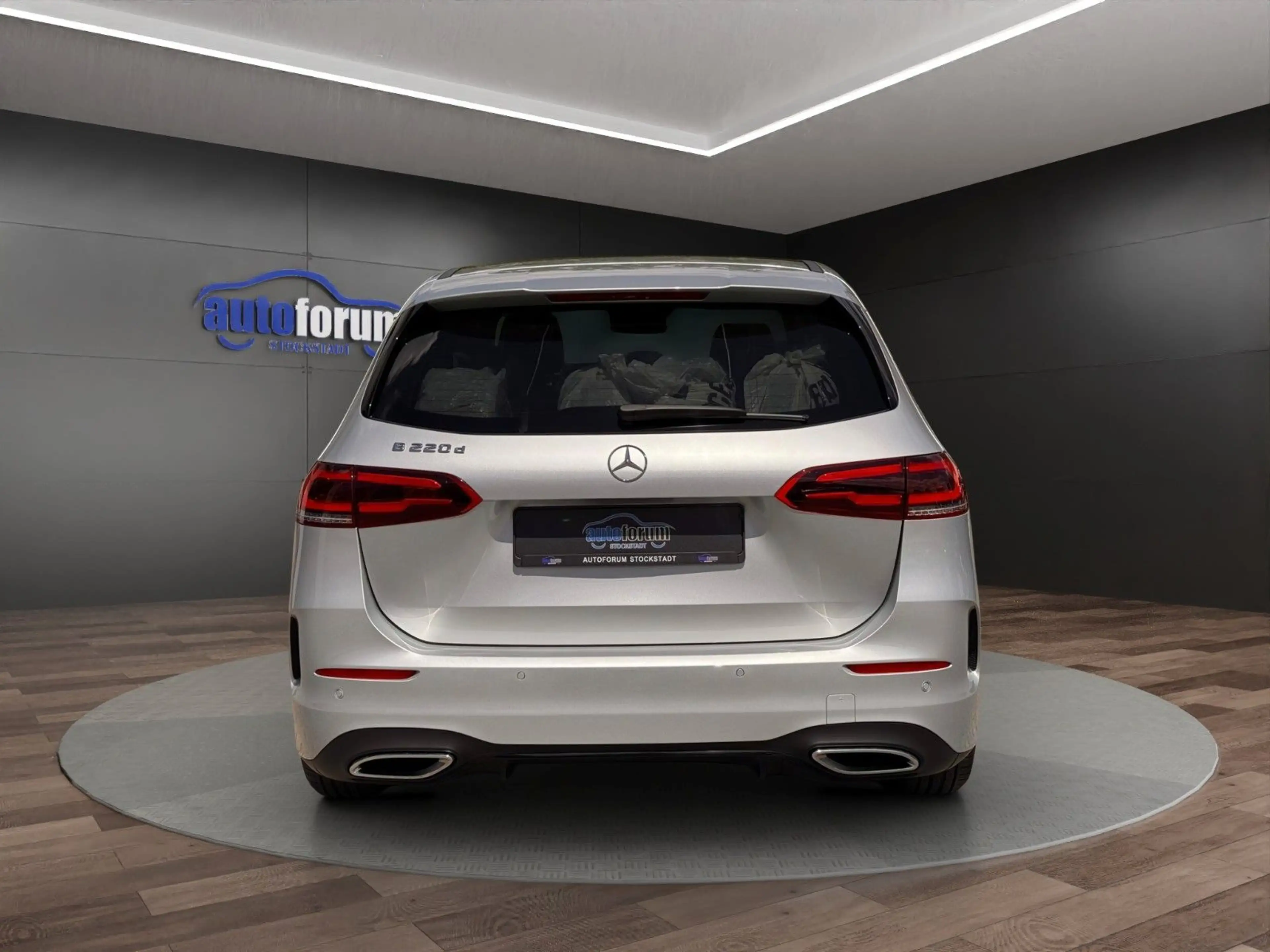 Mercedes-Benz B 220 d AMG°AHK°PANO°360°KAMERA°BURMESTER°MEMORY — photo 5
